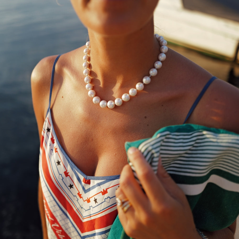 Gold Maxi White Holiday Pearl Necklace