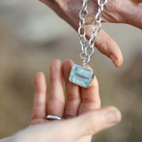 AALIYAH Silver Aquamarine Sylt Chain Necklace