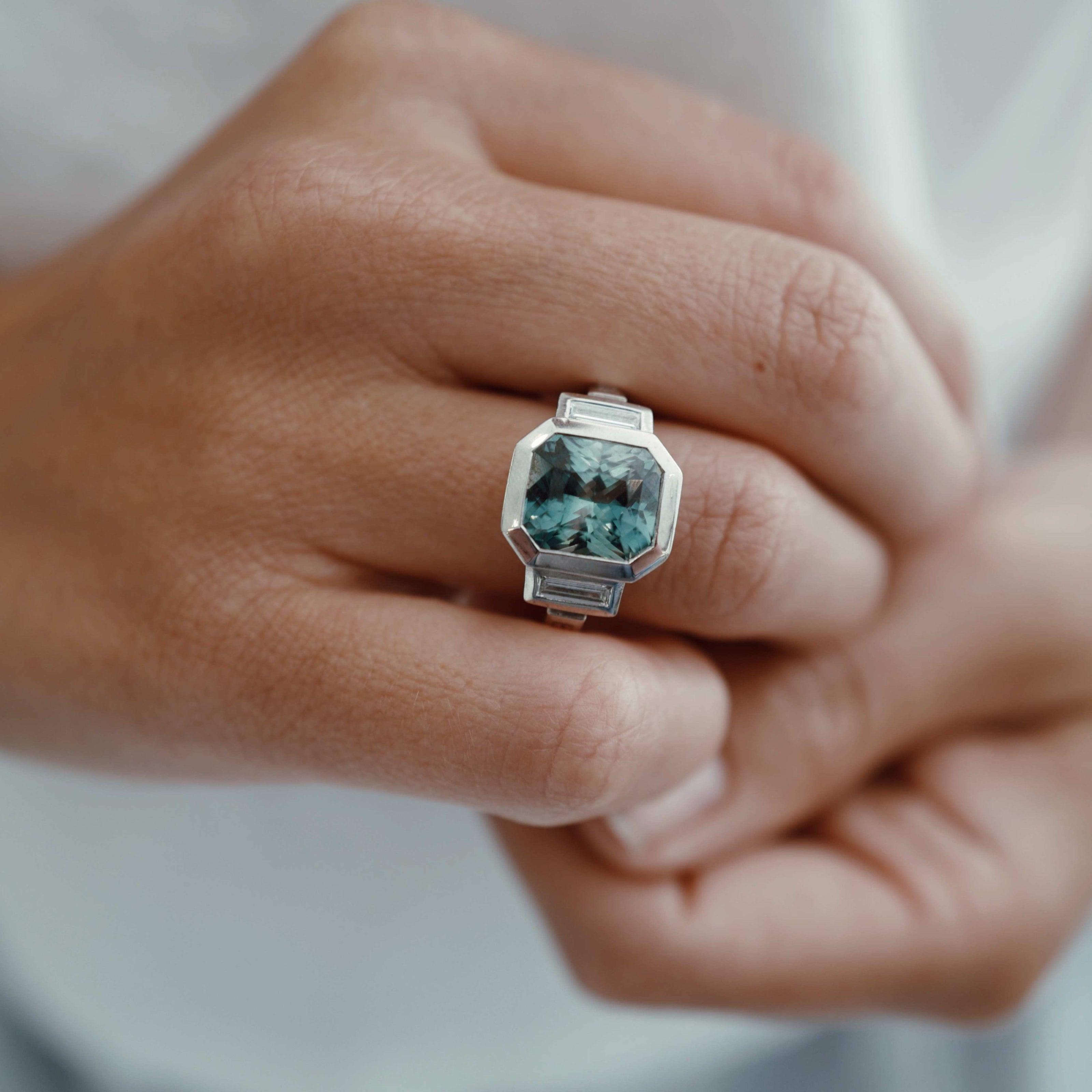 CARI White Gold Teal Sapphire & Diamond Ring