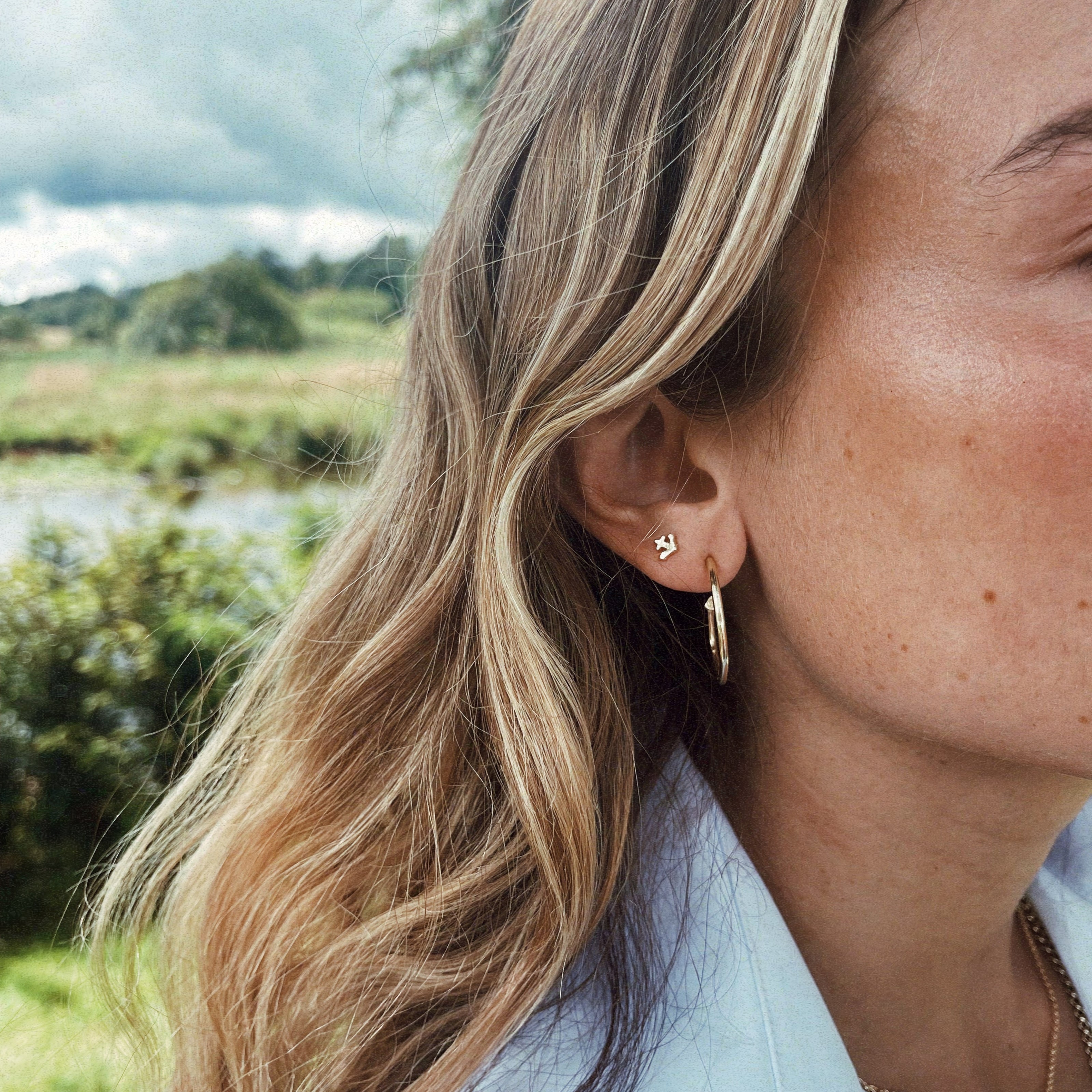 Gold Tiny Anchor Single Ear Charm