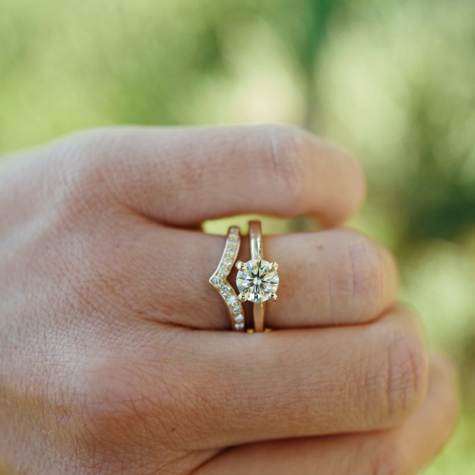 'The Eternity' 9ct Gold Round 1ct Lab Grown Diamond Claw Engagement Ring