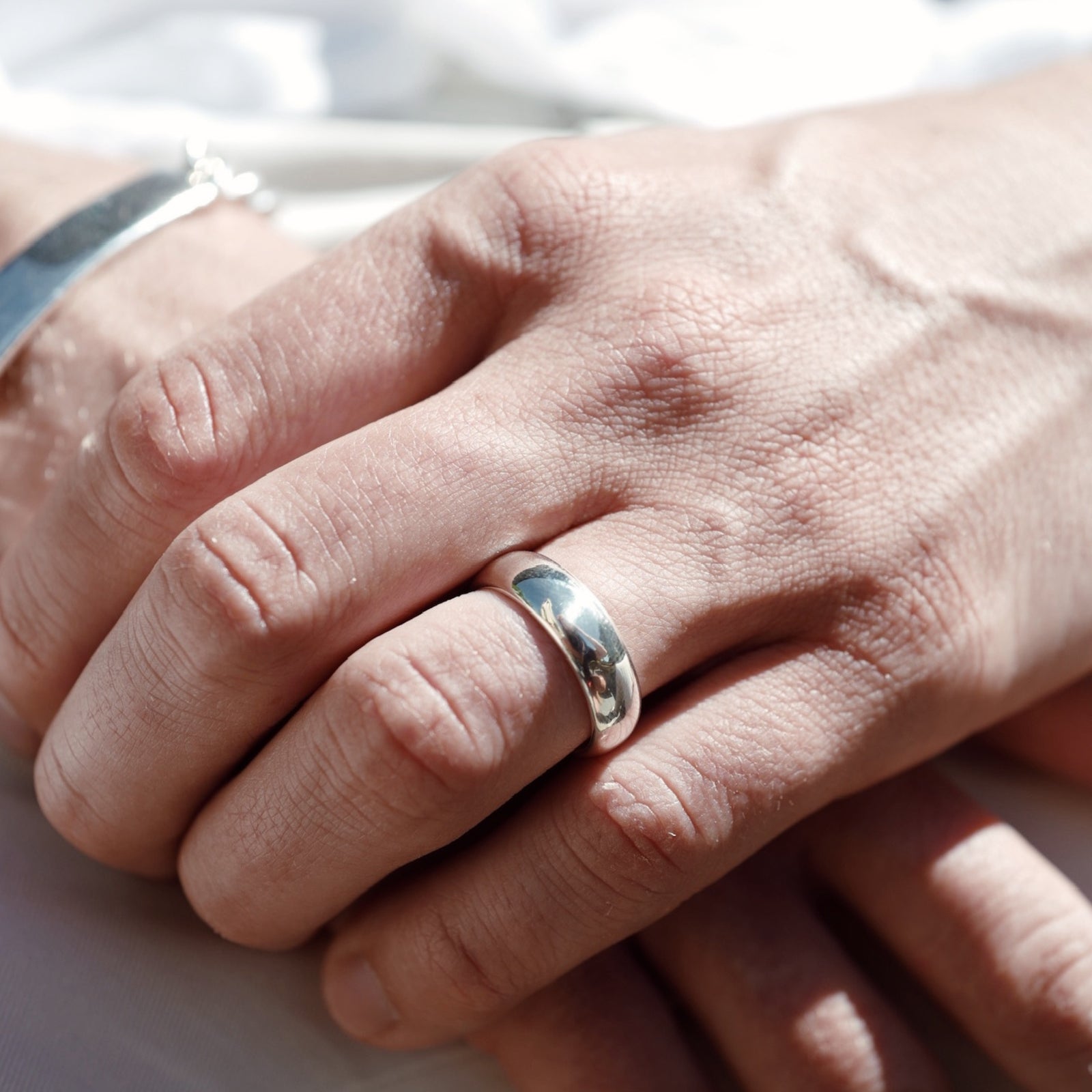 Silver Men's Arch Wedding Band