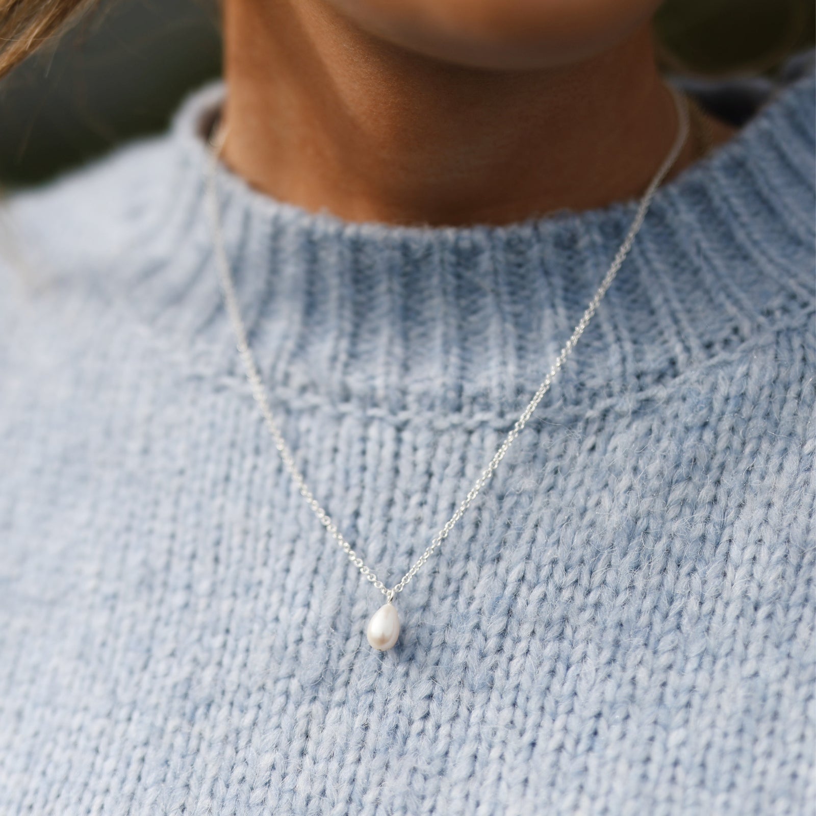 Silver Teardrop Pearl Necklace