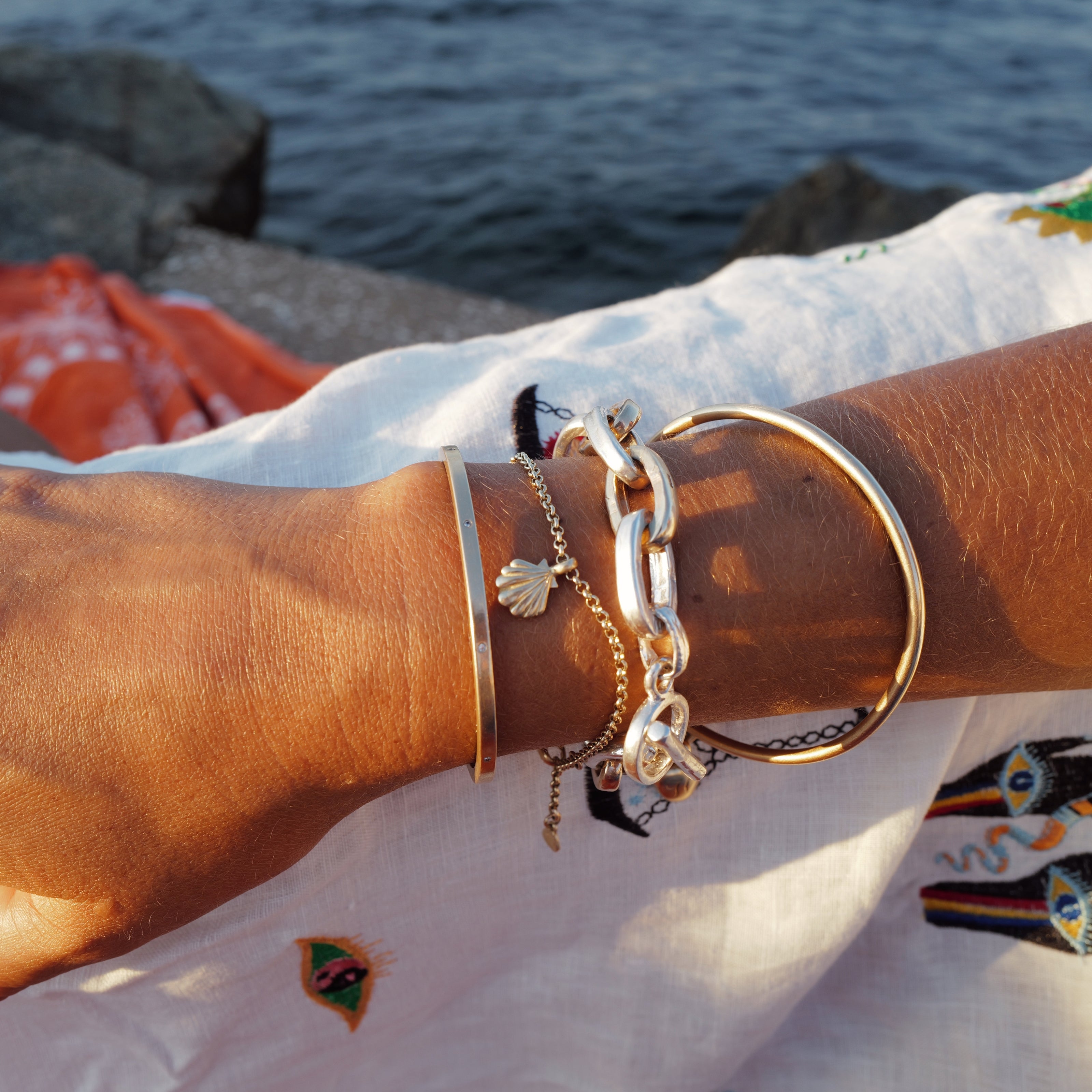 Gold Scallop Shell Chain Bracelet