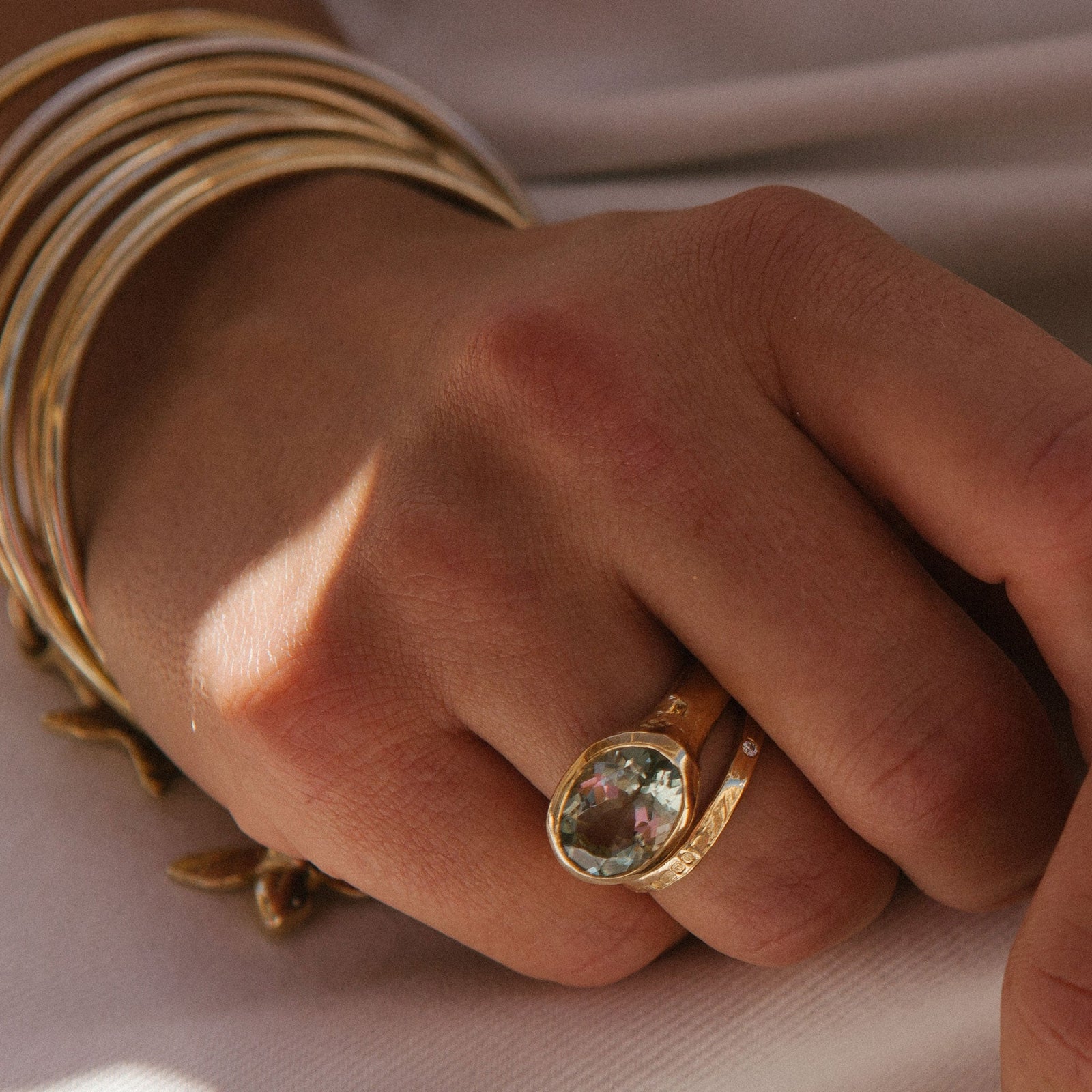 Gold Green Quartz Treasure Ring