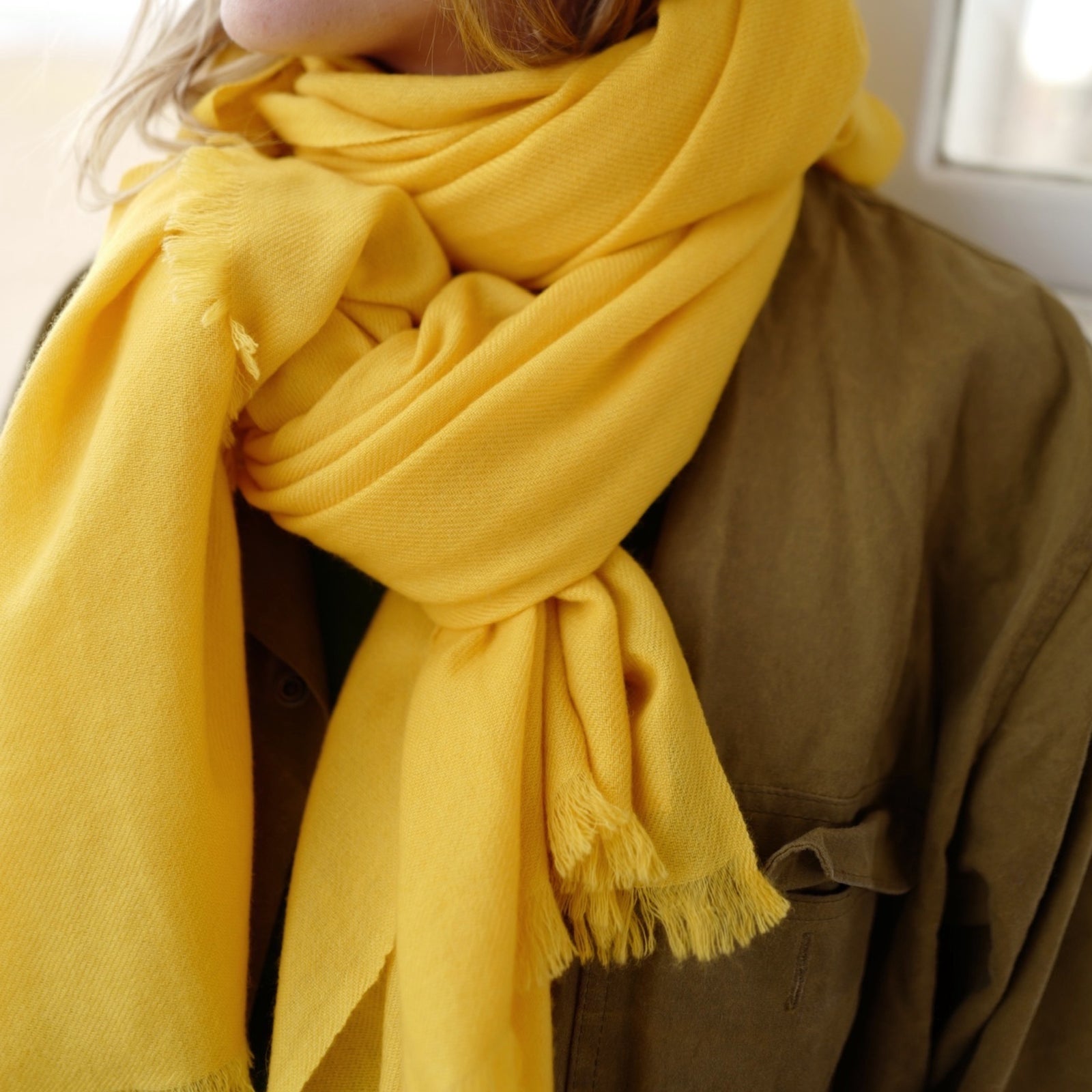 [Women] [modelwears Maxi Scarf]