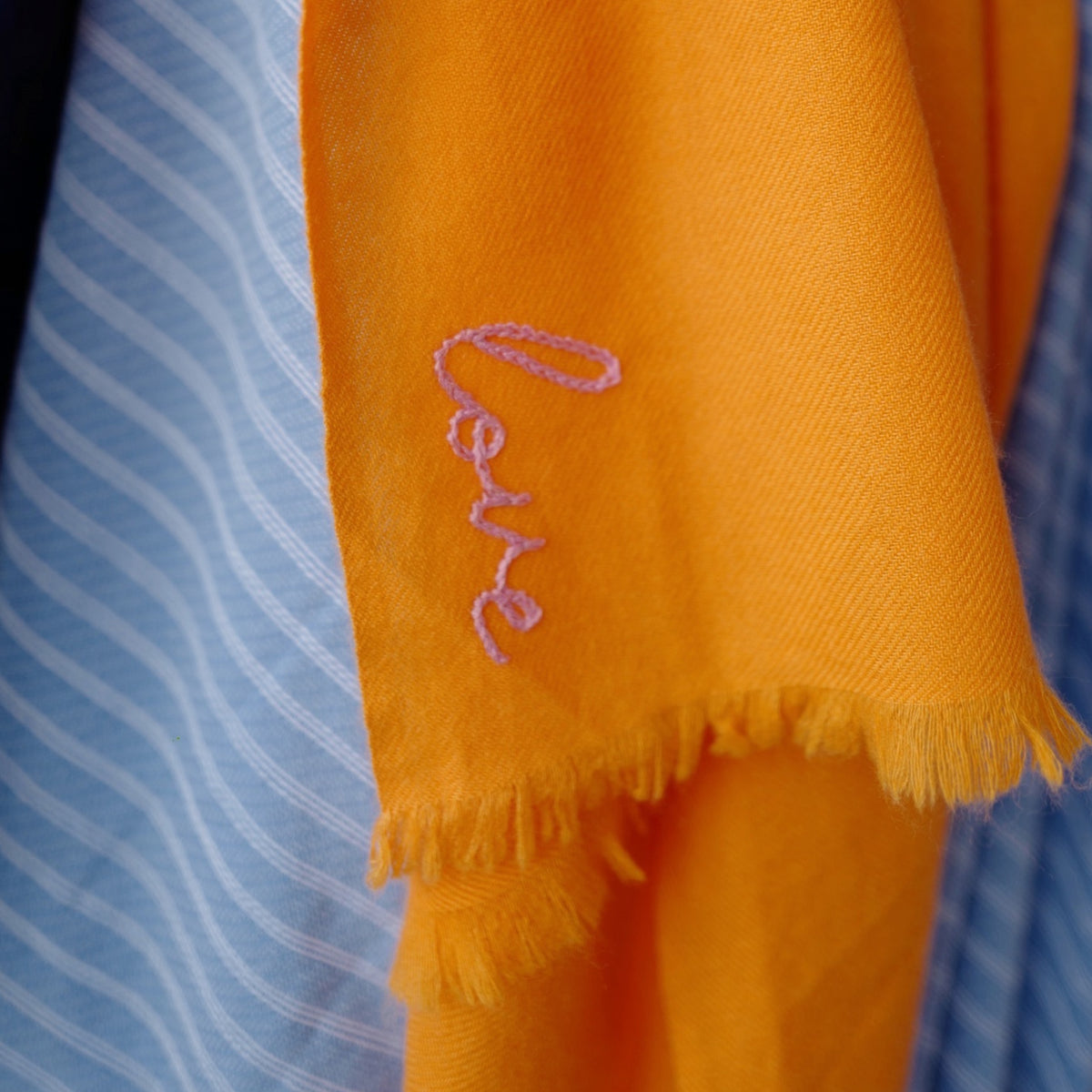 [Men] [Women] [modelwears Maxi Scarf]