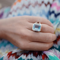 Silver Juno Blue Topaz Split Shank Ring