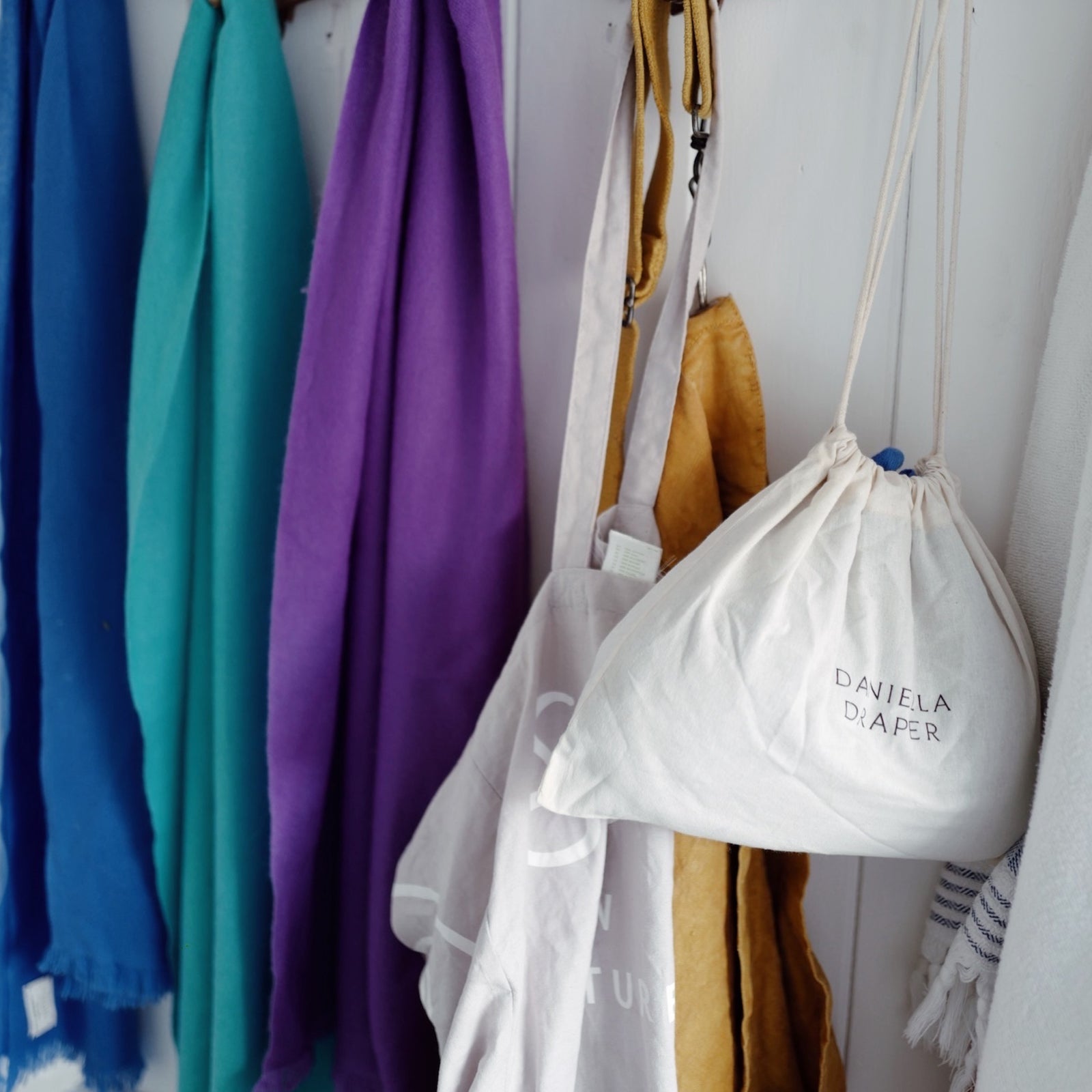 [Men] [Women] [badge Product Shown: Maxi Scarf]