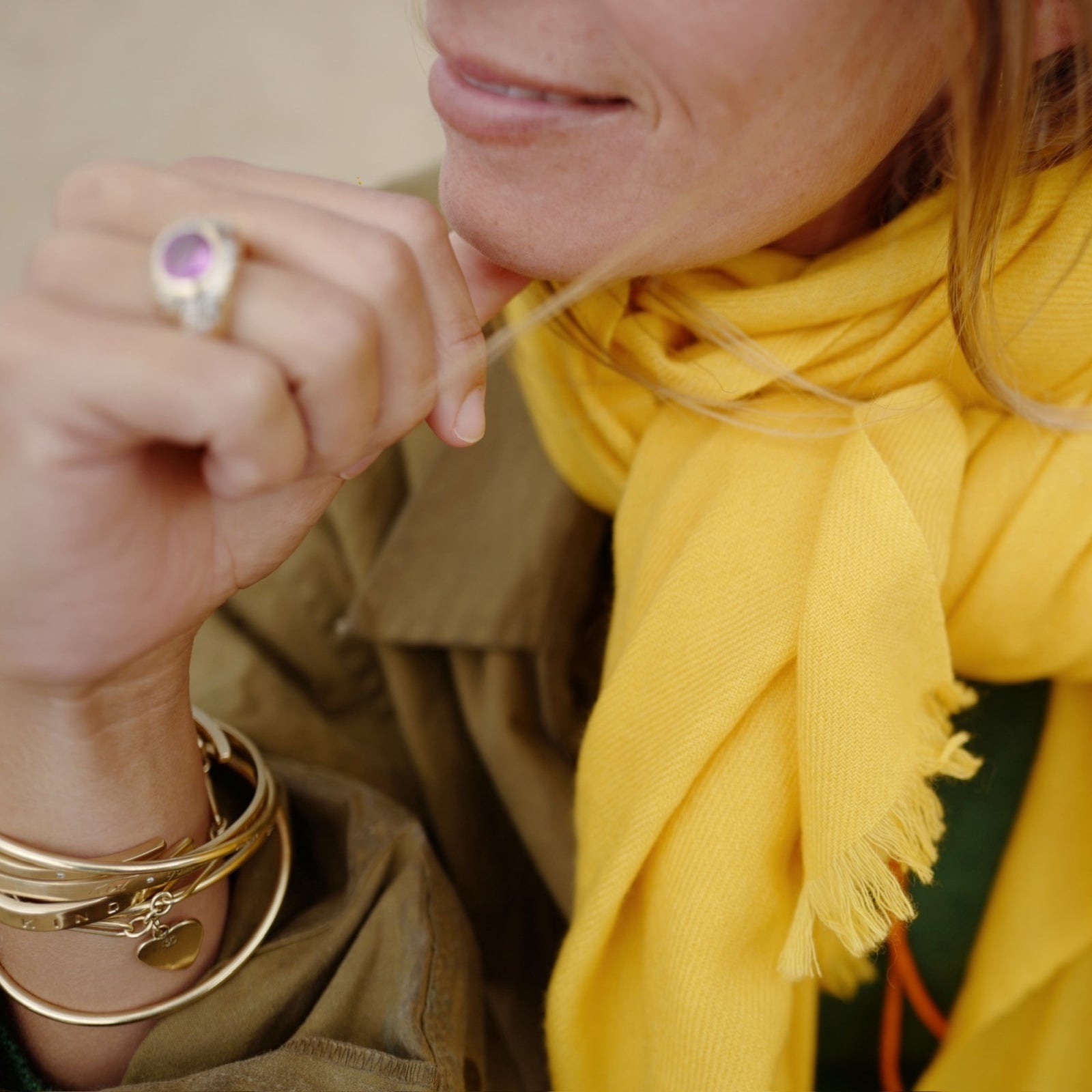 [Women] [modelwears Maxi Scarf]