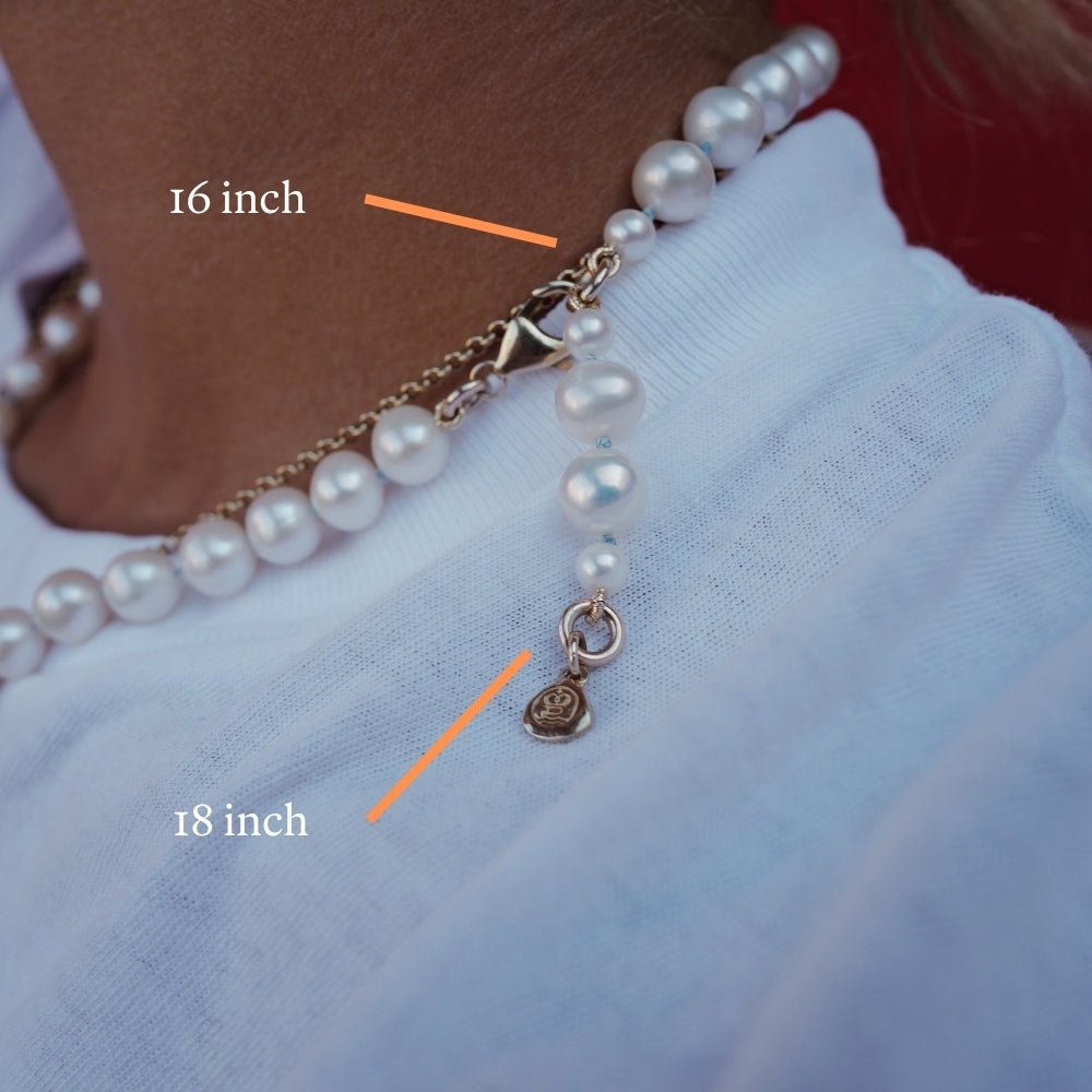 Silver Midi White Holiday Pearl Necklace