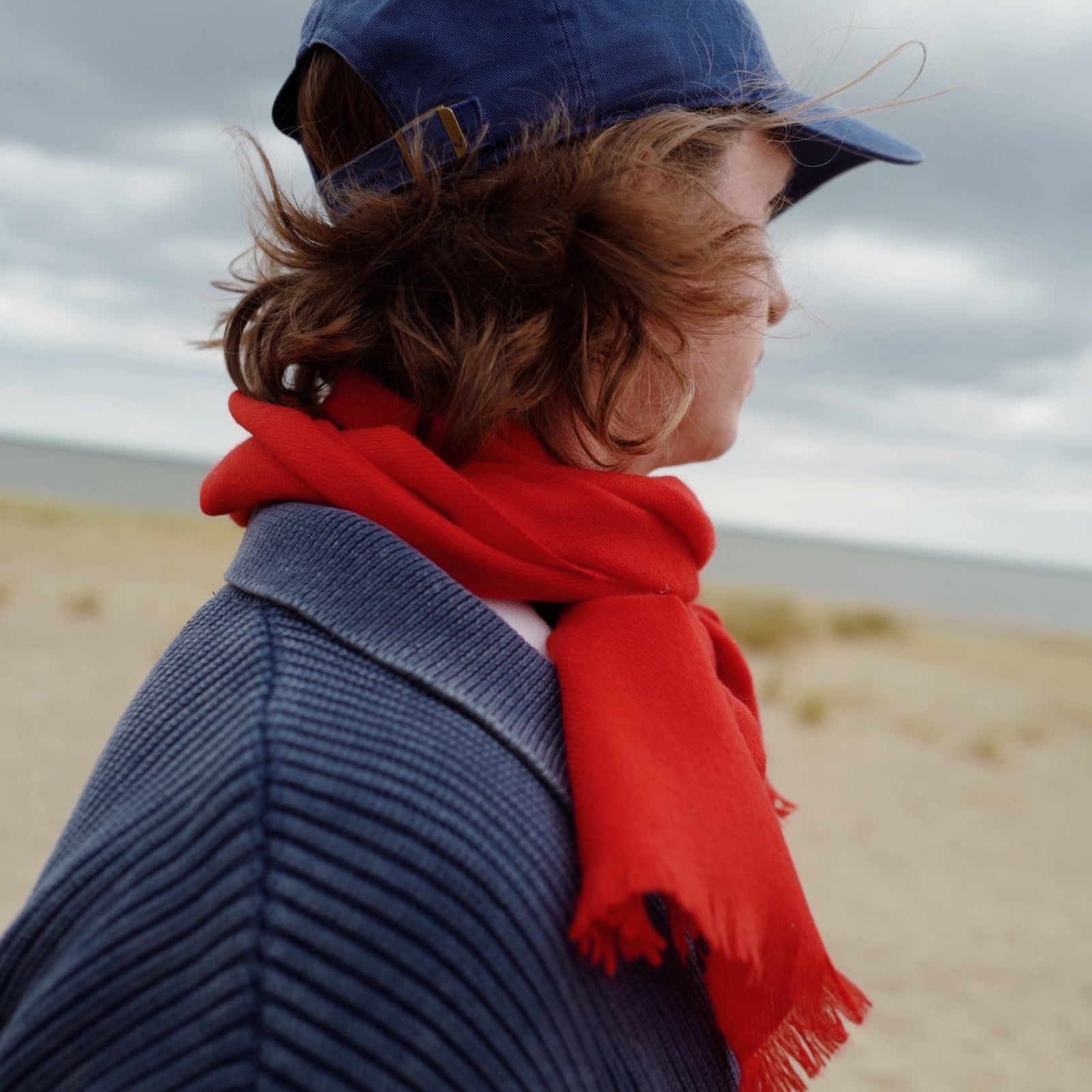 [Men] [modelwears Mini Scarf]
