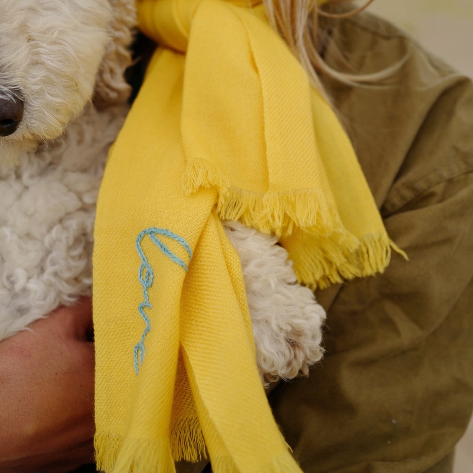 [Women] [modelwears Mini Scarf]