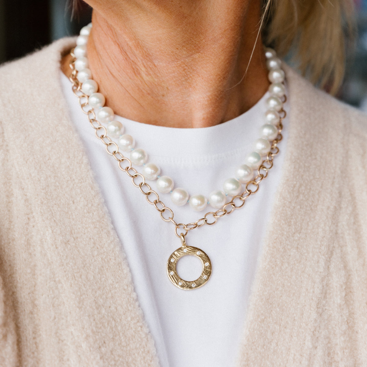 Gold Maxi White Holiday Pearl Necklace