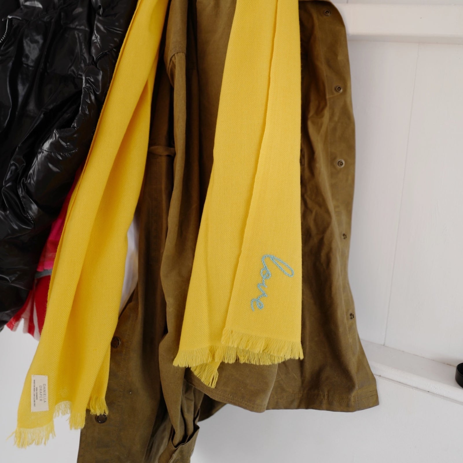 [Men] [Women] [modelwears Maxi Scarf]