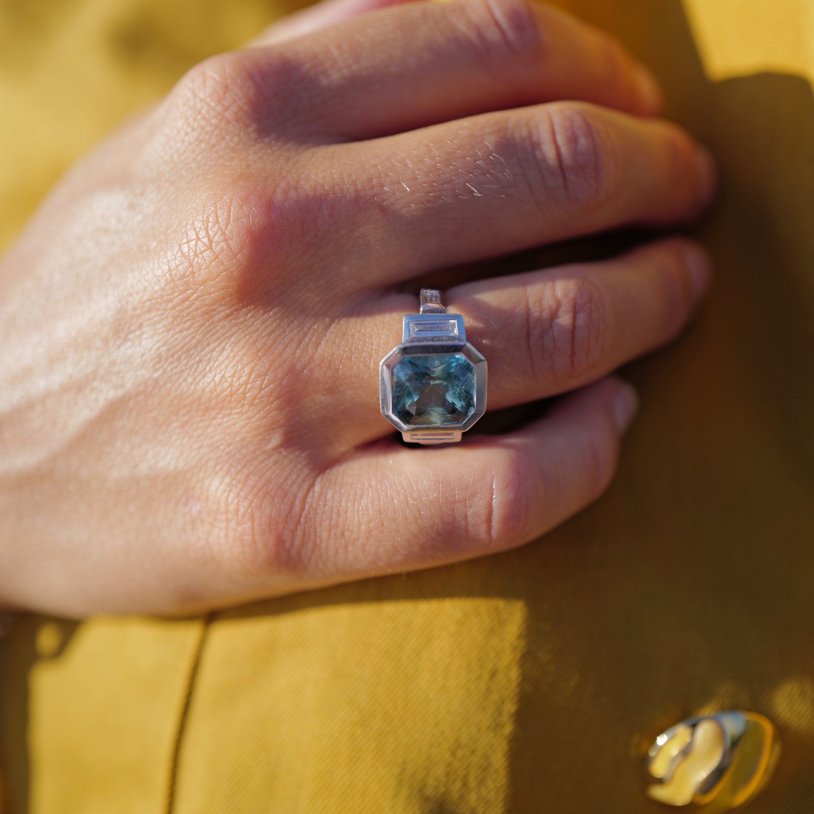 CARI White Gold Teal Sapphire & Diamond Ring