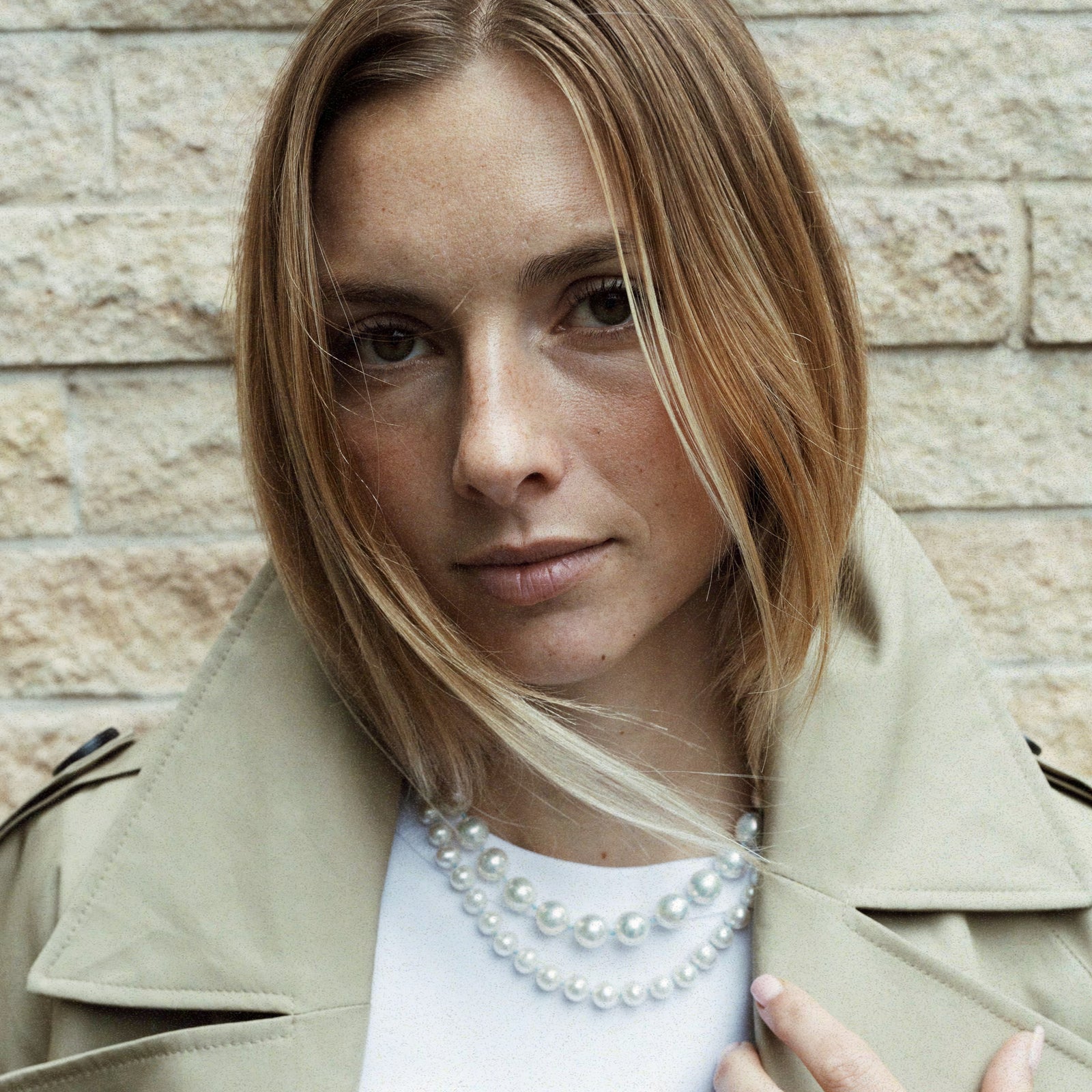 Silver Midi White Holiday Pearl Necklace