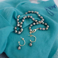 [Women] [badge Product Shown: Mini Scarf]