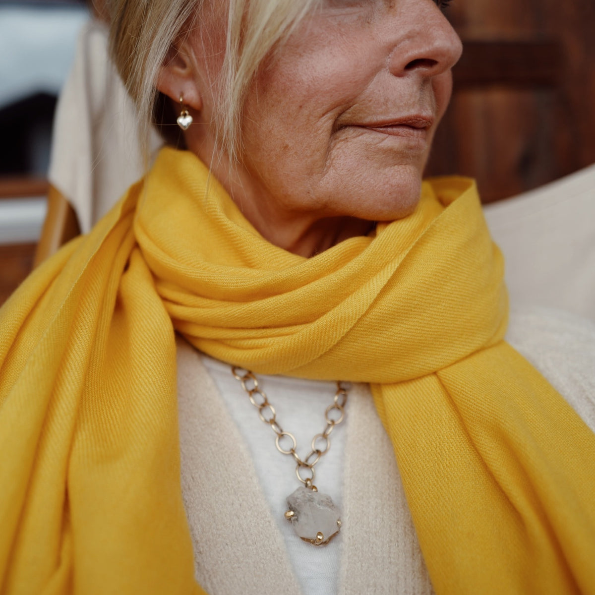 [Women] [modelwears Maxi Scarf]