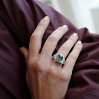 CARI White Gold Teal Sapphire & Diamond Ring