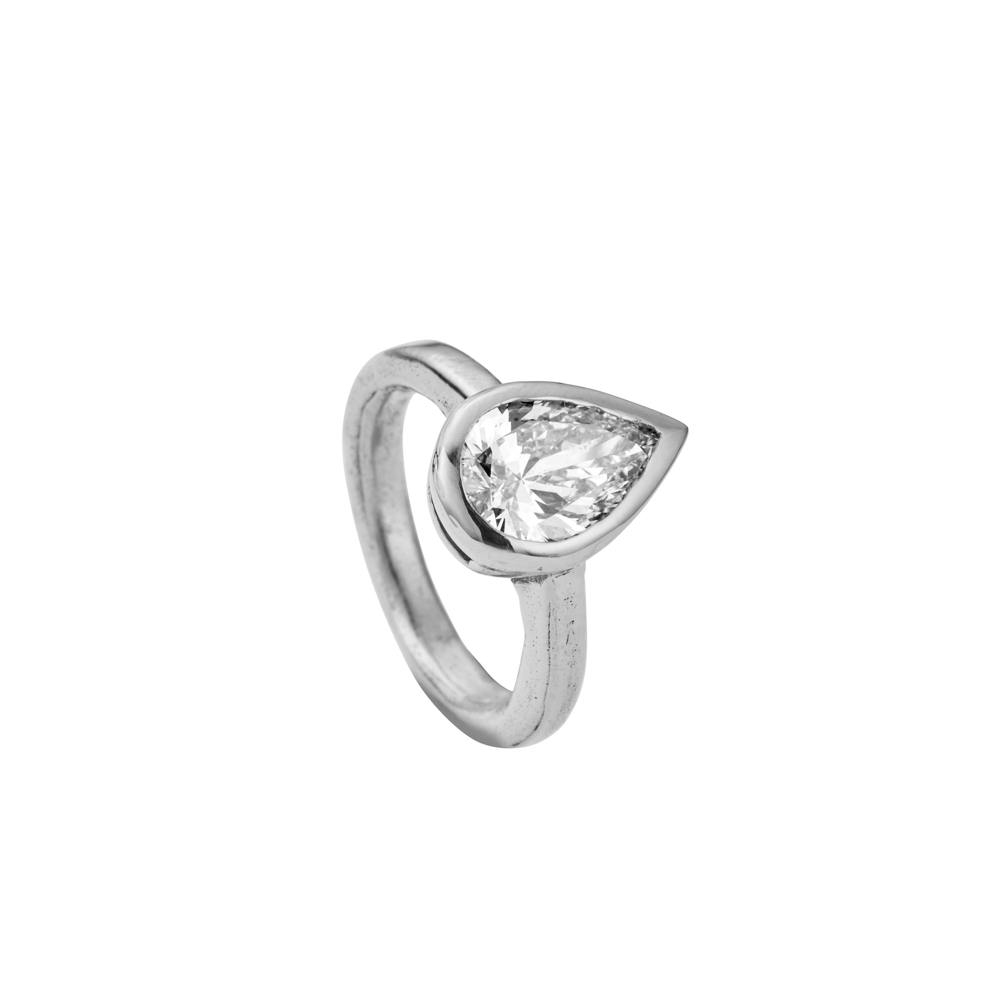 'The Muse' 9ct White Gold Pear 2ct Lab Grown Diamond Bezel Engagement Ring