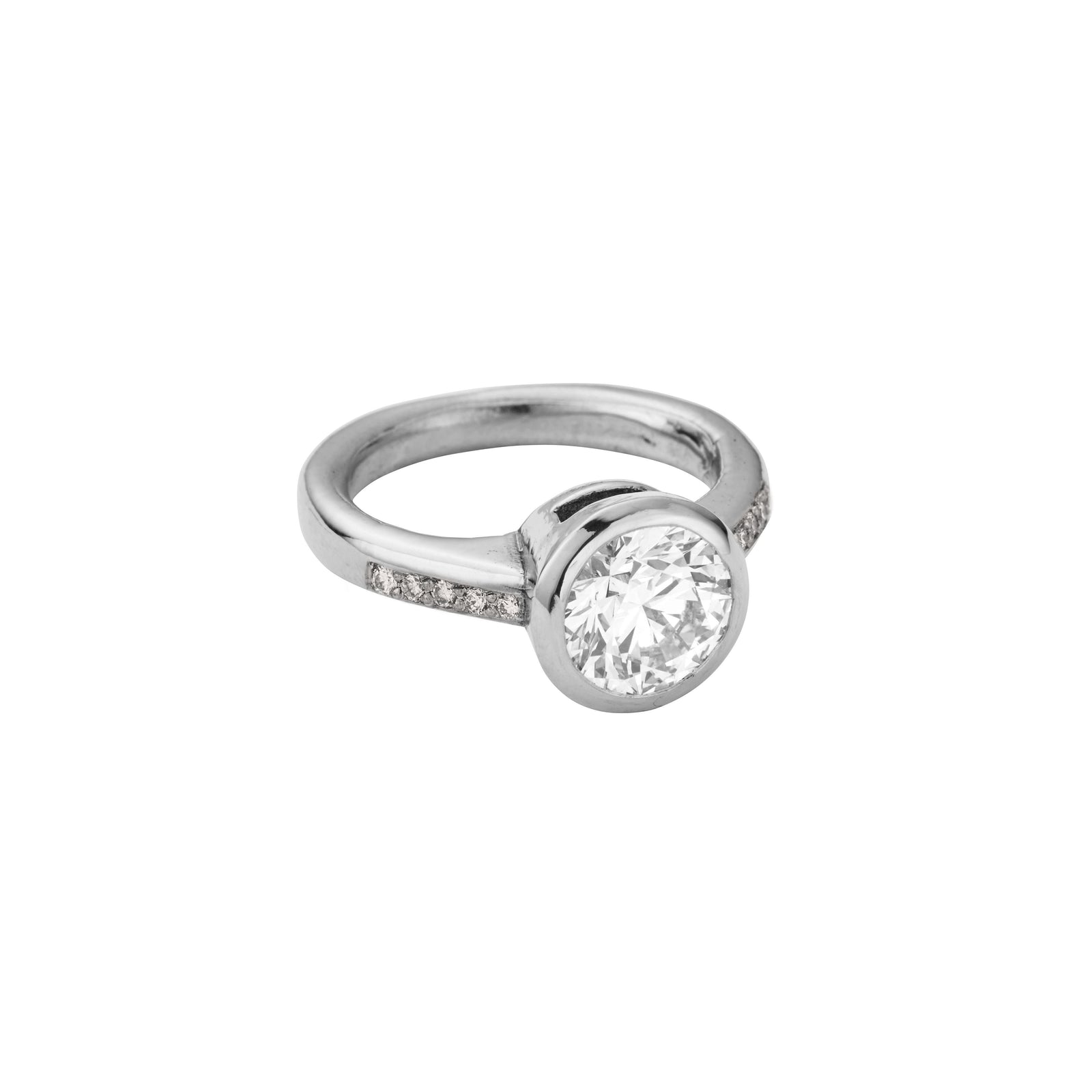 [diamond-shape: pave]