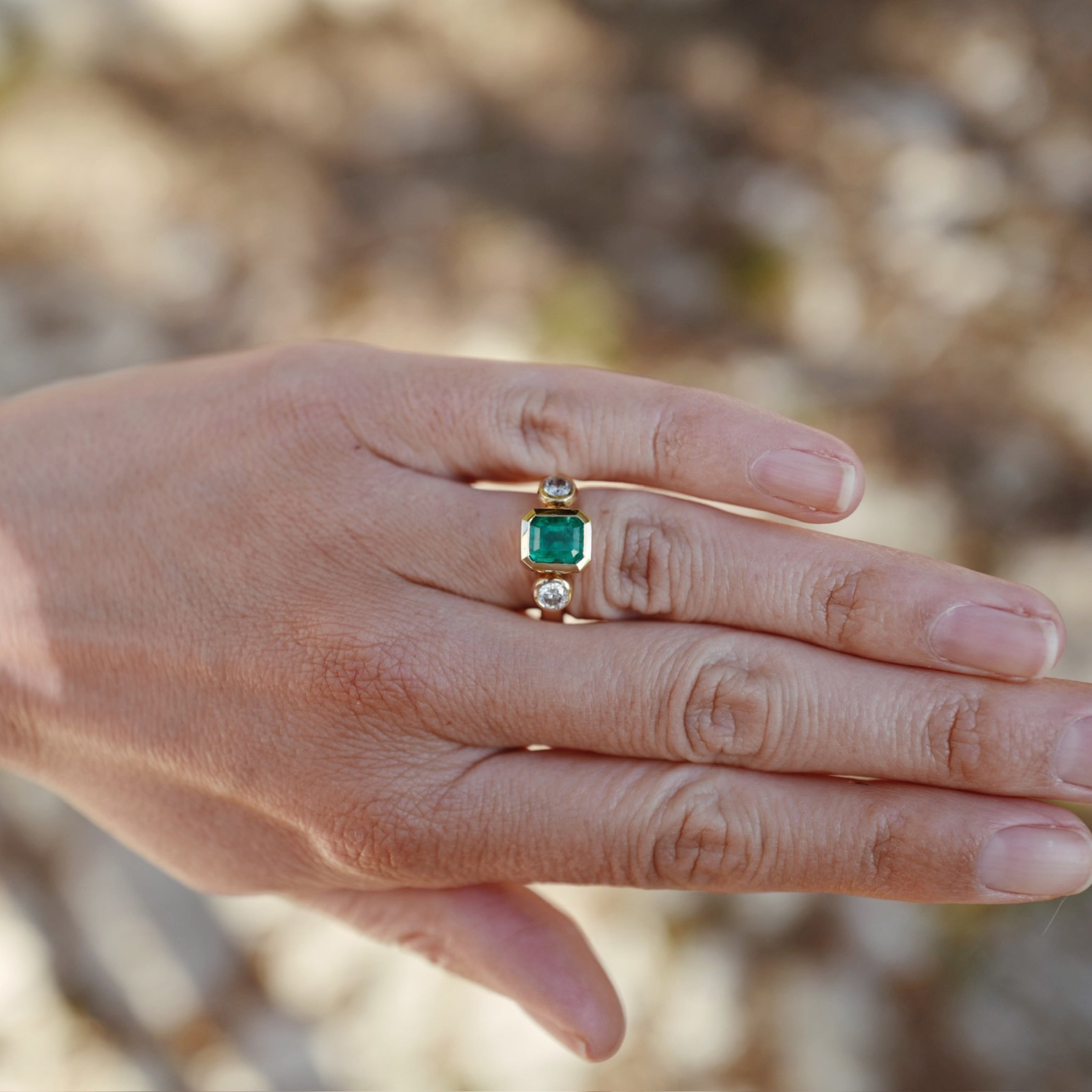 ALLENA Gold Emerald & Diamond Ring