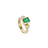 ALLENA Gold Emerald & Diamond Ring