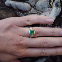 ALLENA Gold Emerald & Diamond Ring