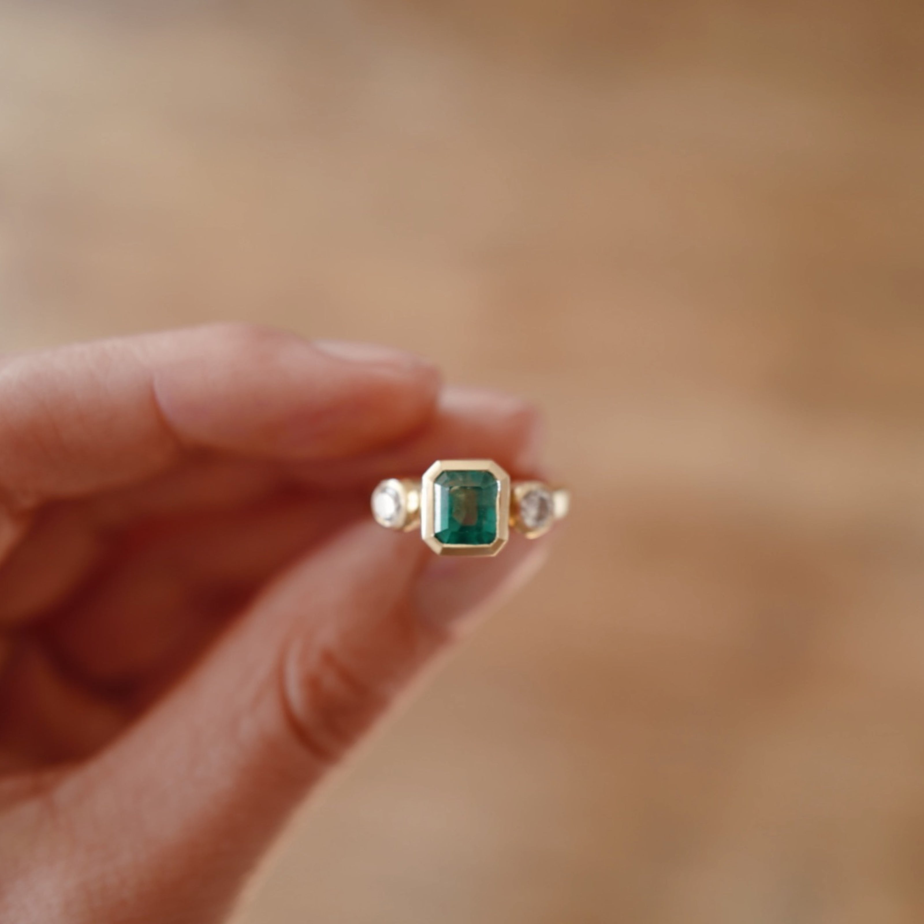 ALLENA Gold Emerald & Diamond Ring