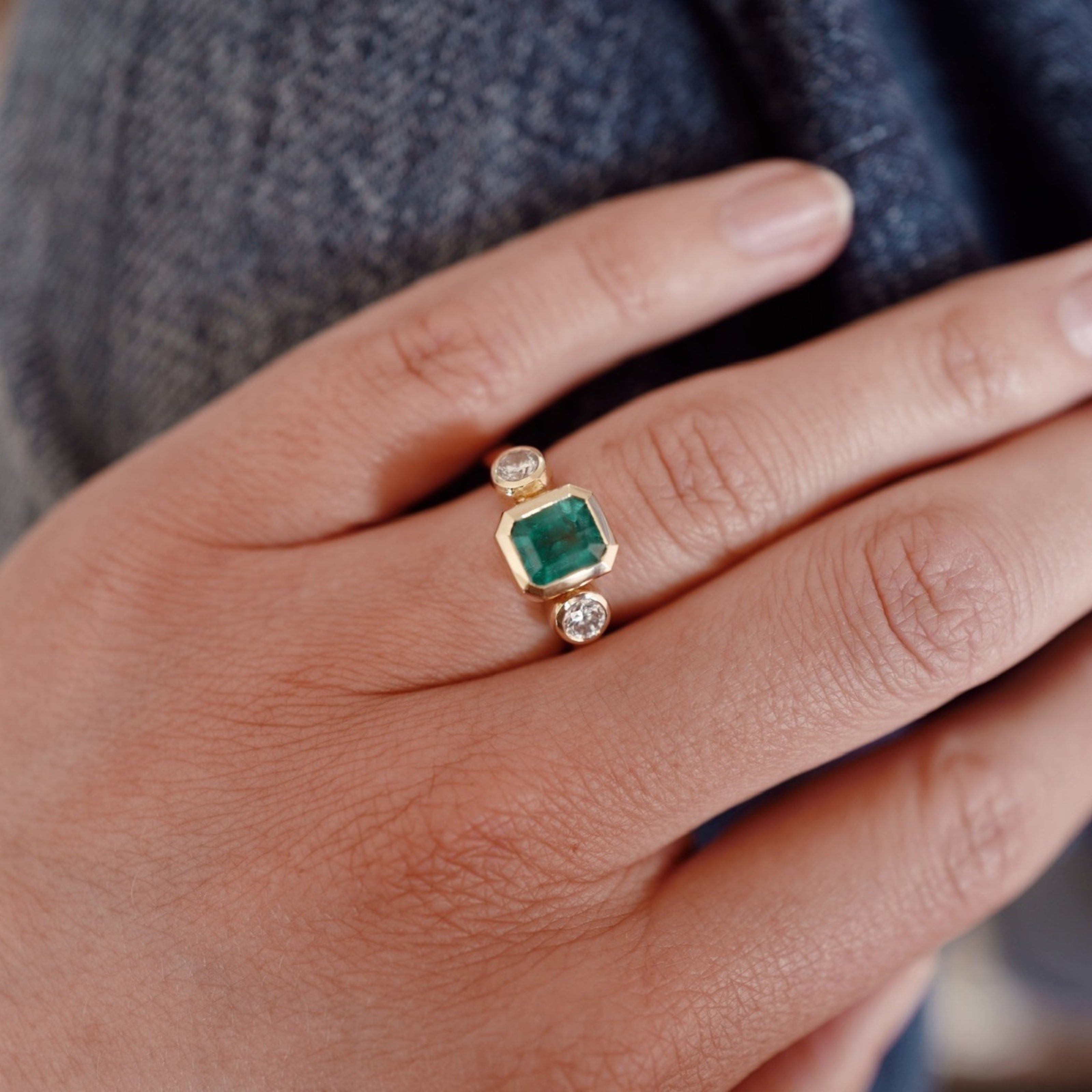 ALLENA Gold Emerald & Diamond Ring