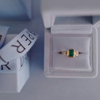 ALLENA Gold Emerald & Diamond Ring