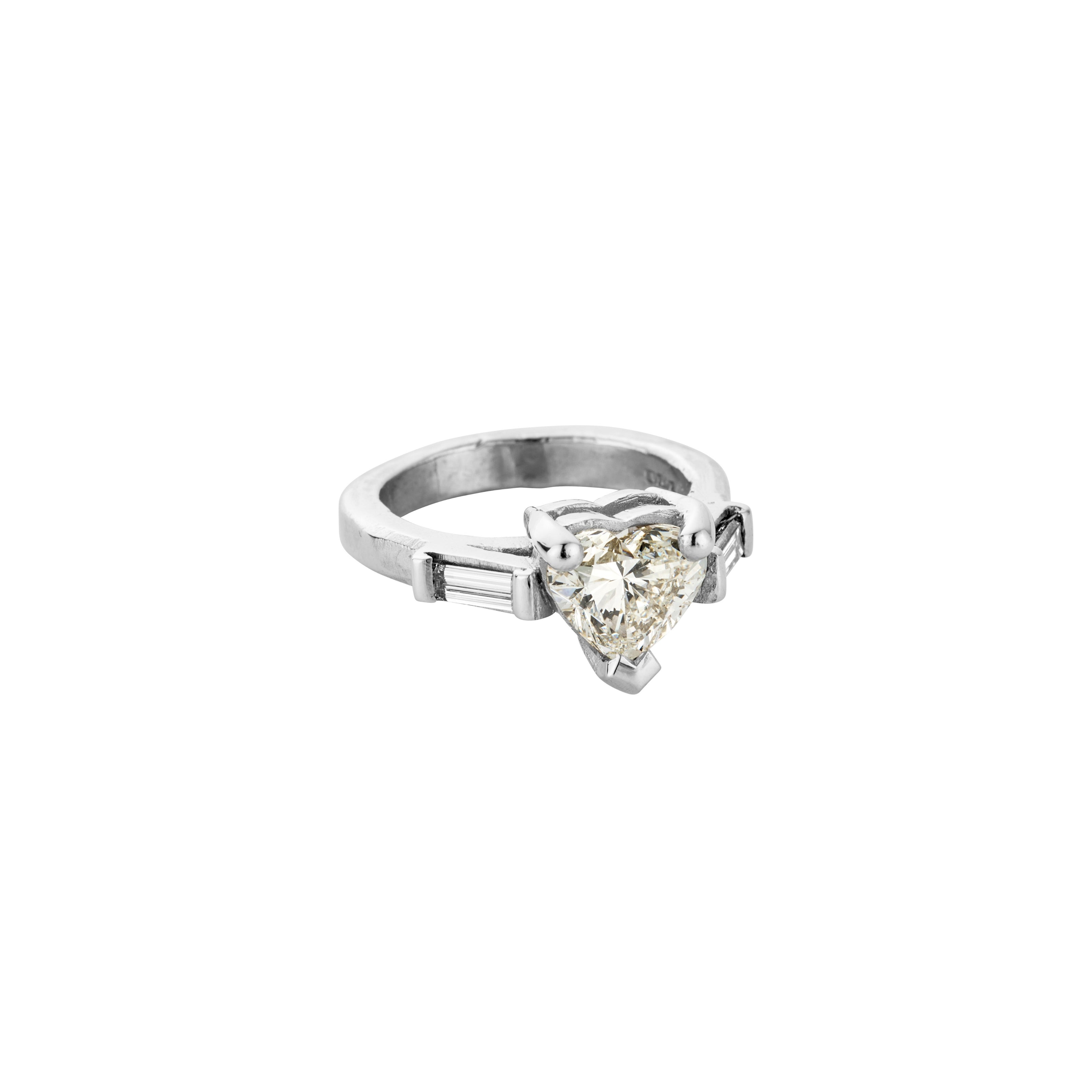 AMORETTE White Gold Diamond Ring