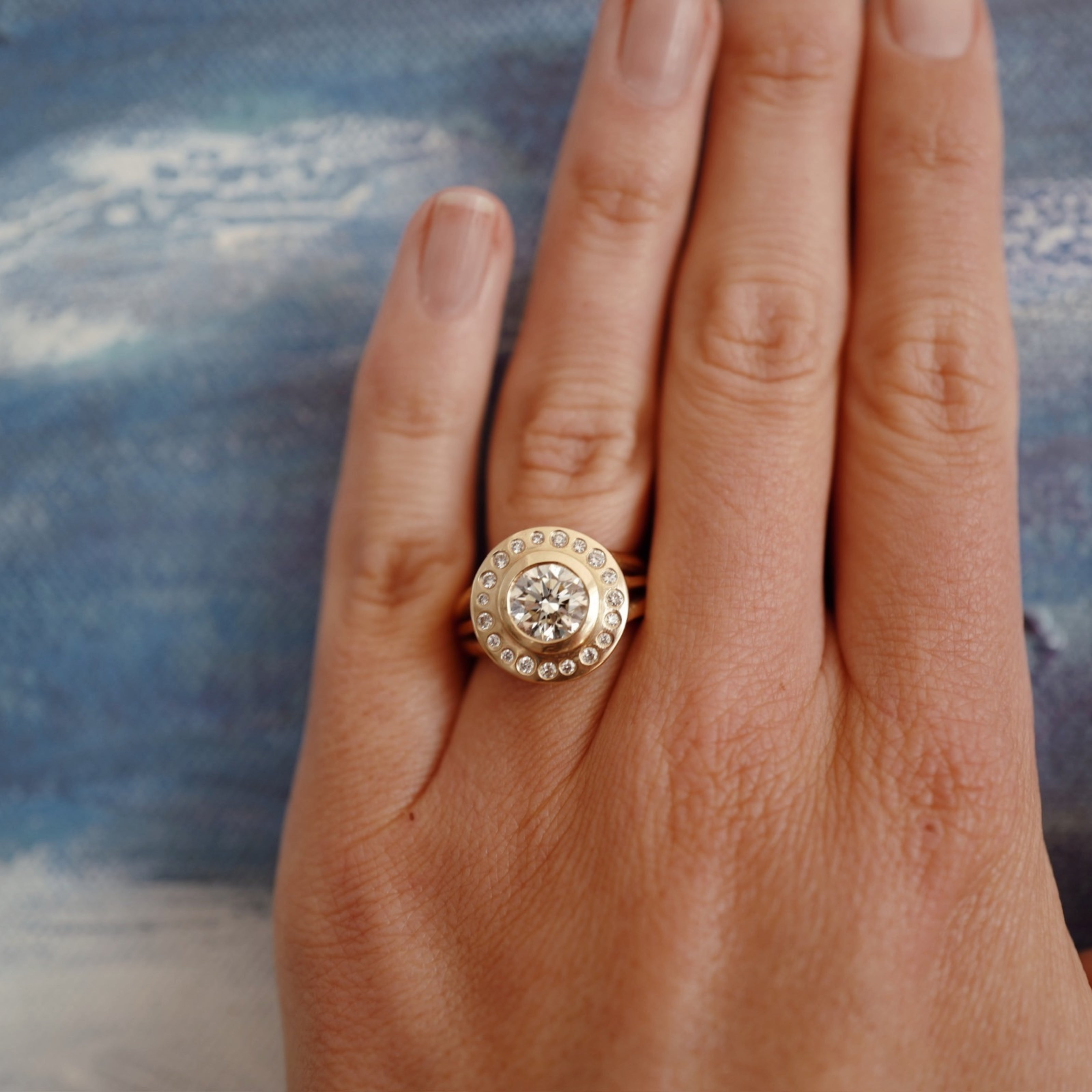 ARDITA Gold Diamond Ring