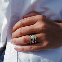 9ct White Gold Wishbone Wedding Band