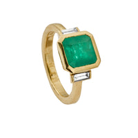 DELILAH Gold Emerald & Diamond Ring