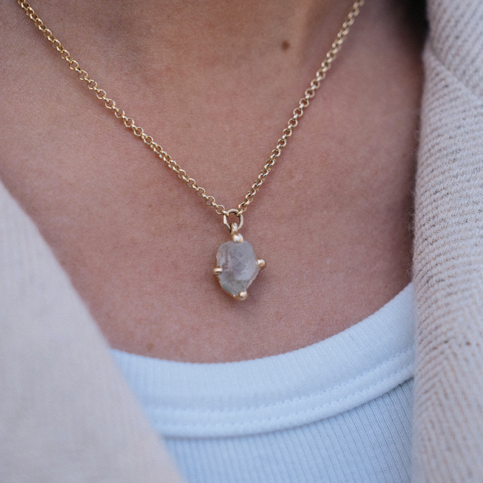 No.15 Gold Rock Crystal Pendant Necklace
