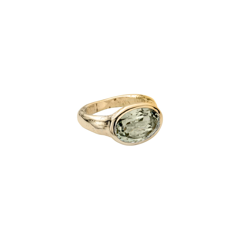 Gold Green Quartz Treasure Ring
