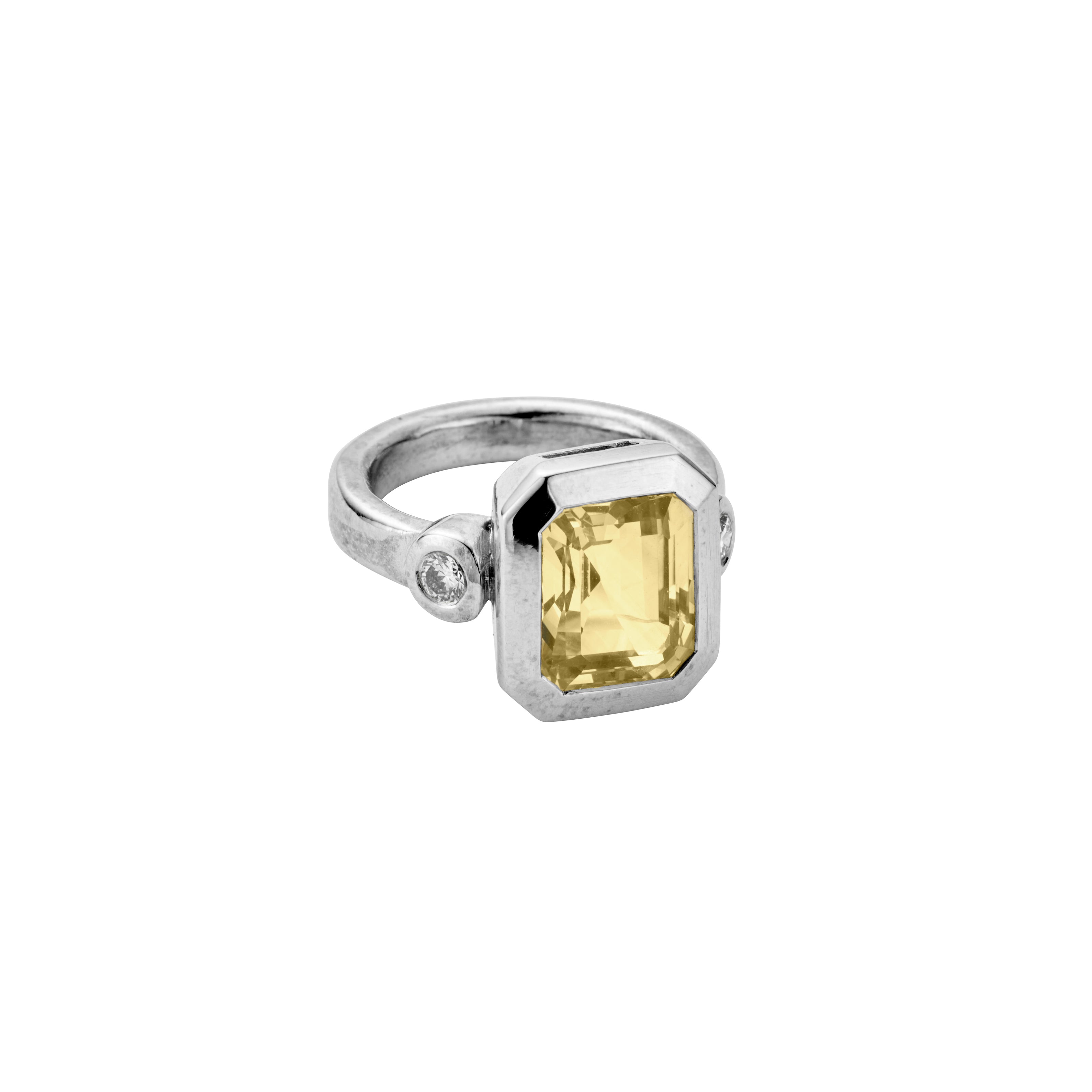 HELIA White Gold Yellow Sapphire & Diamond Ring