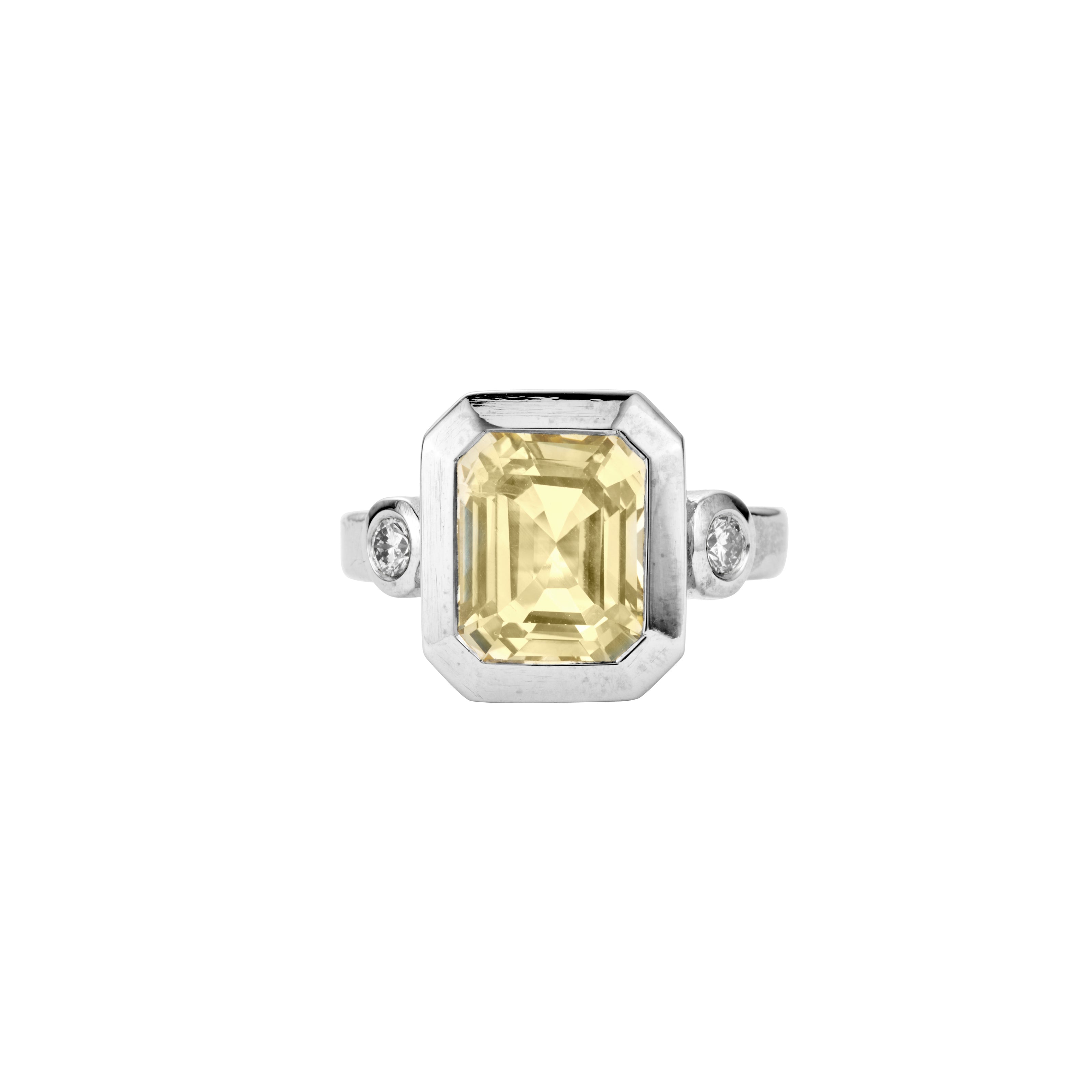 HELIA White Gold Yellow Sapphire & Diamond Ring
