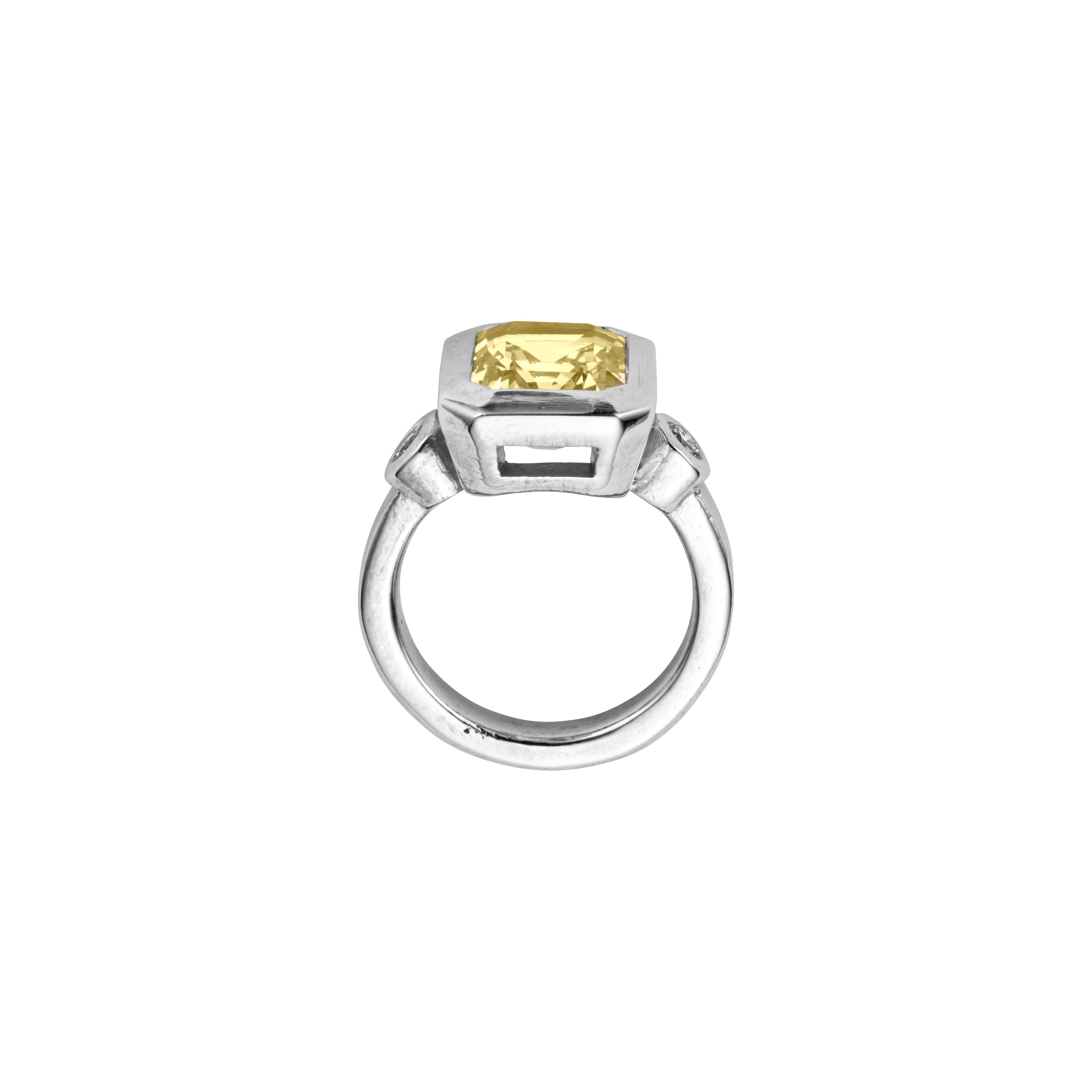 HELIA White Gold Yellow Sapphire & Diamond Ring