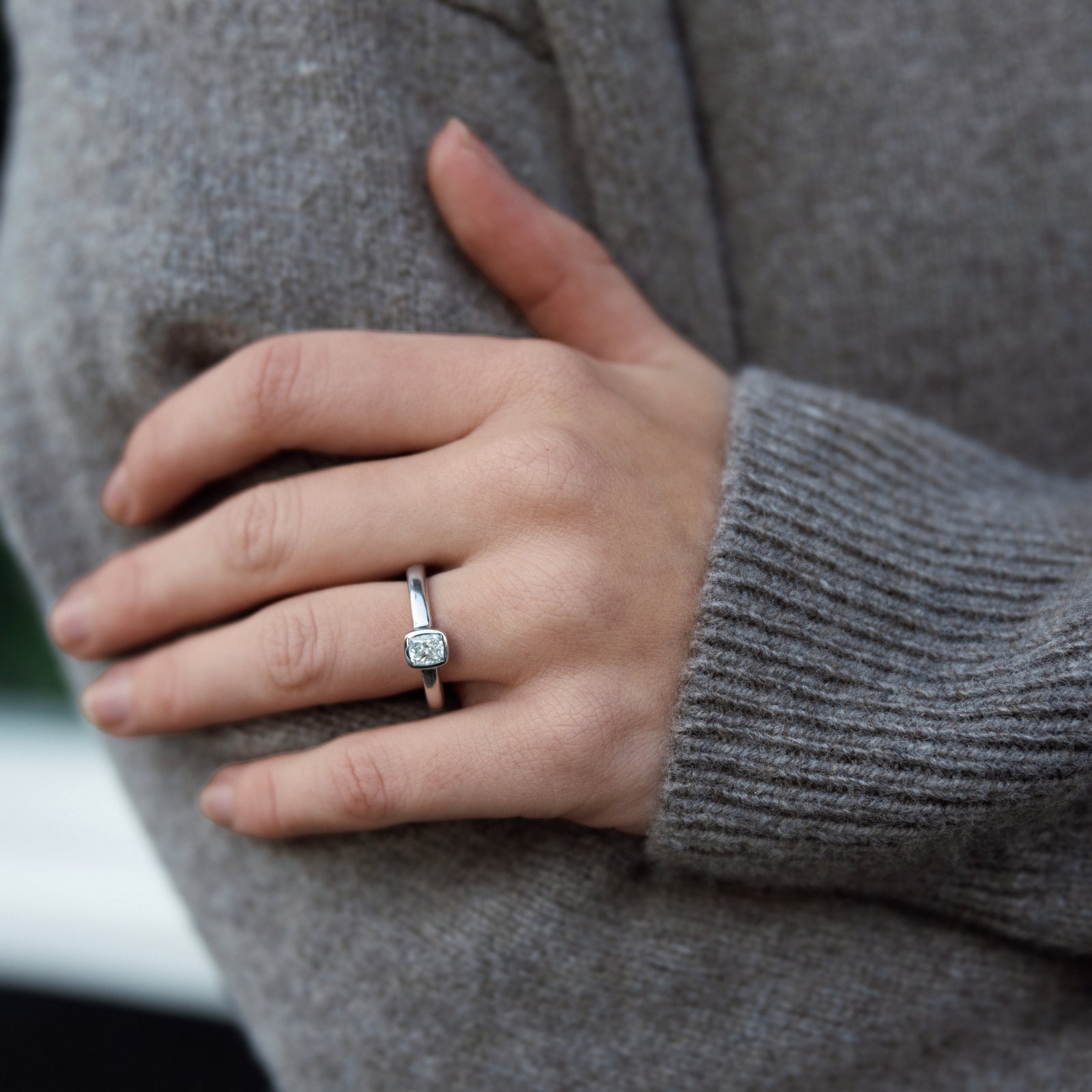 ANARI White Gold Diamond Ring