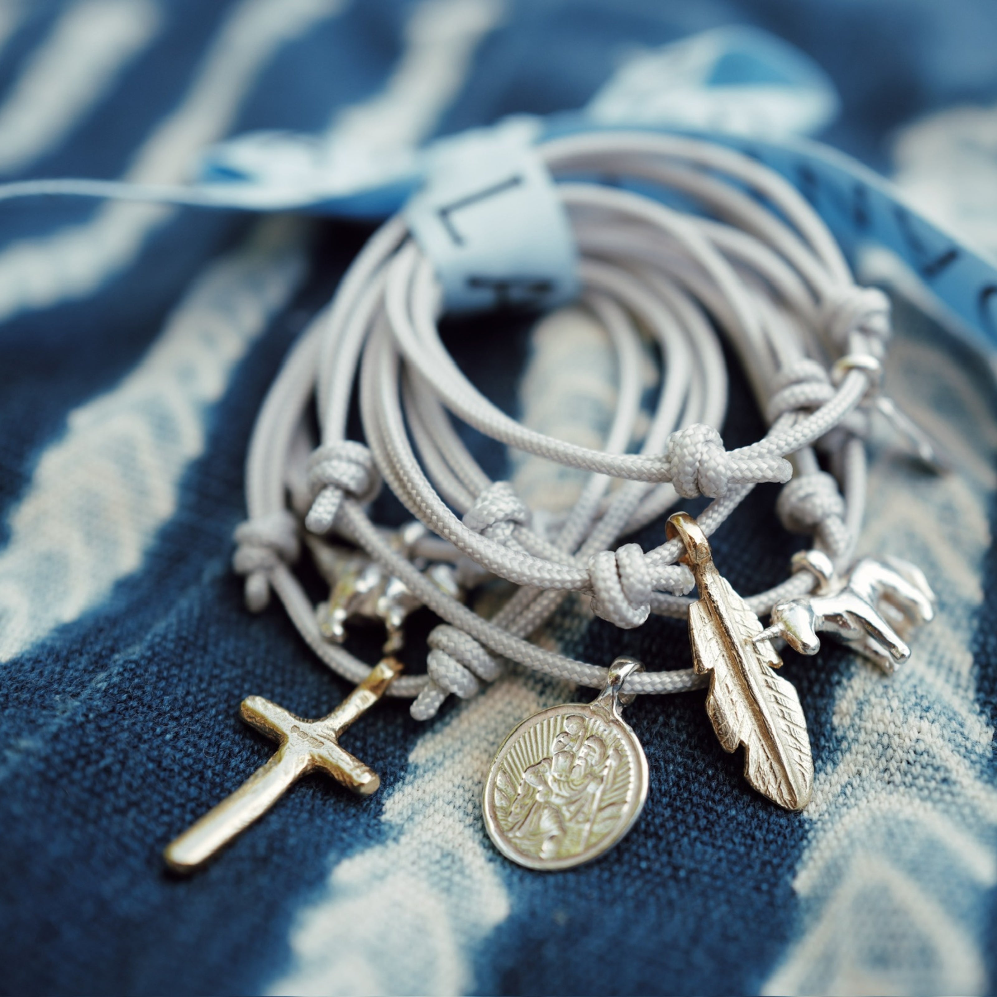 Gold Medium Cross Sailing Rope