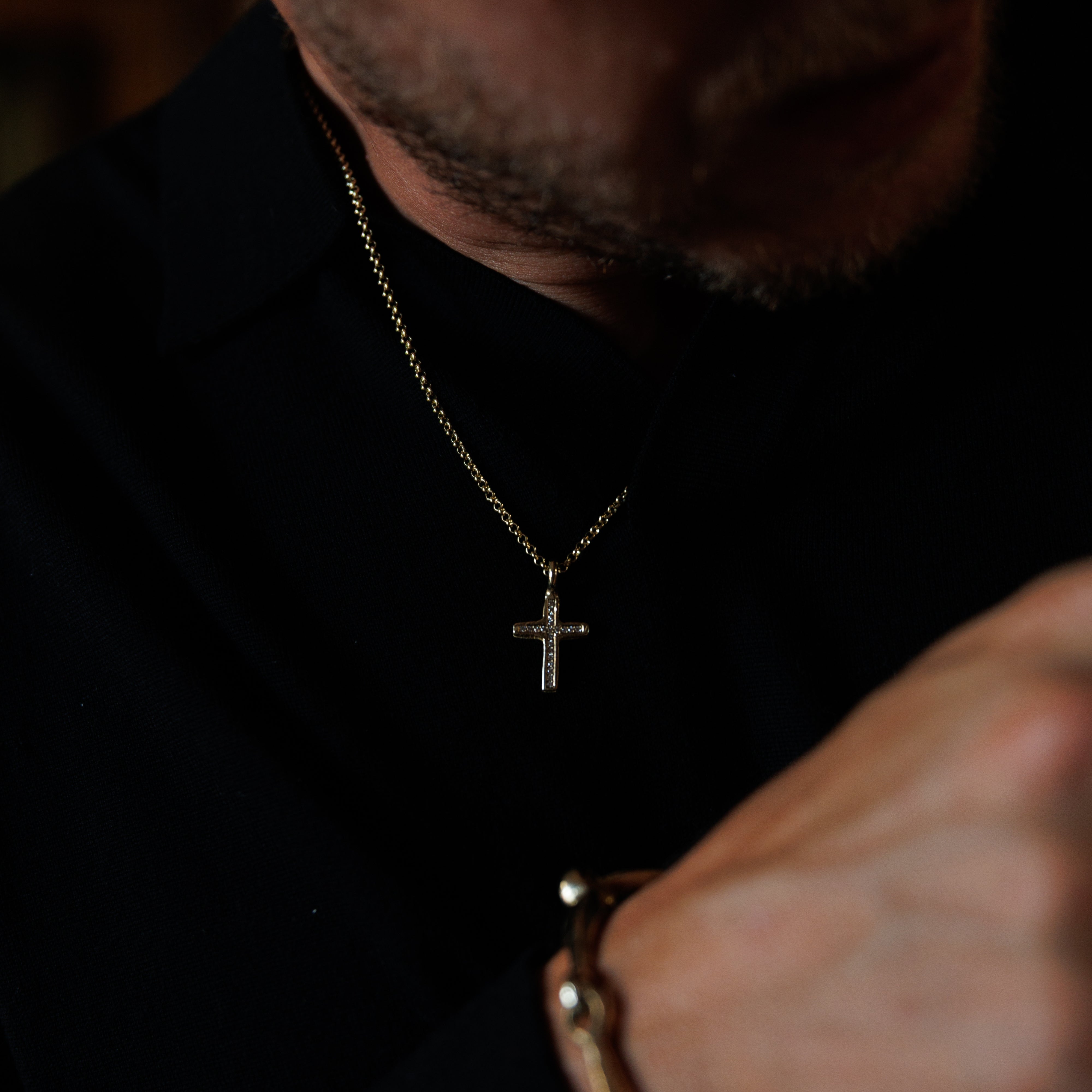 Gold Diamond Pave Set Medium Cross Necklace (Midi Chain