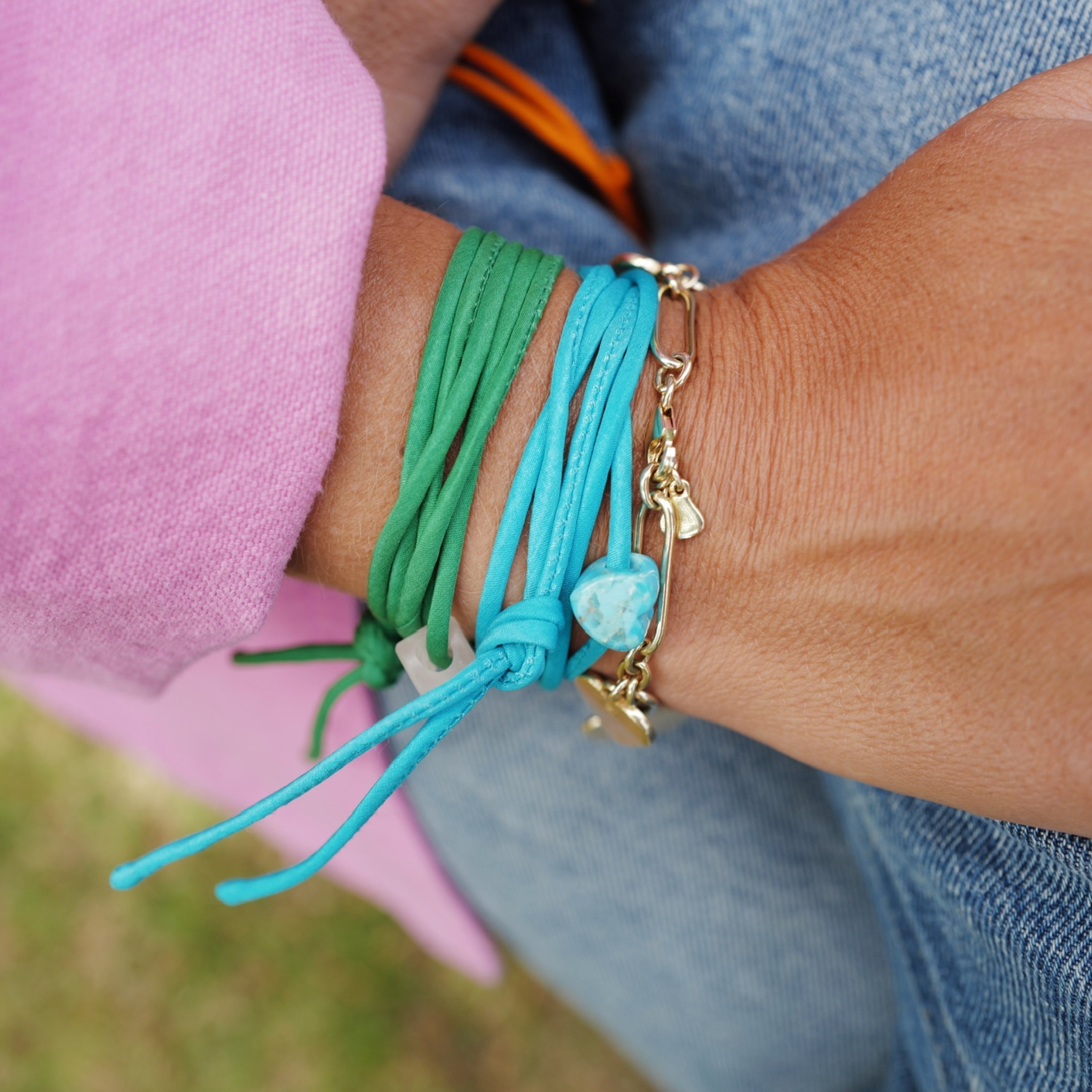The Turquoise Silk Rouleau