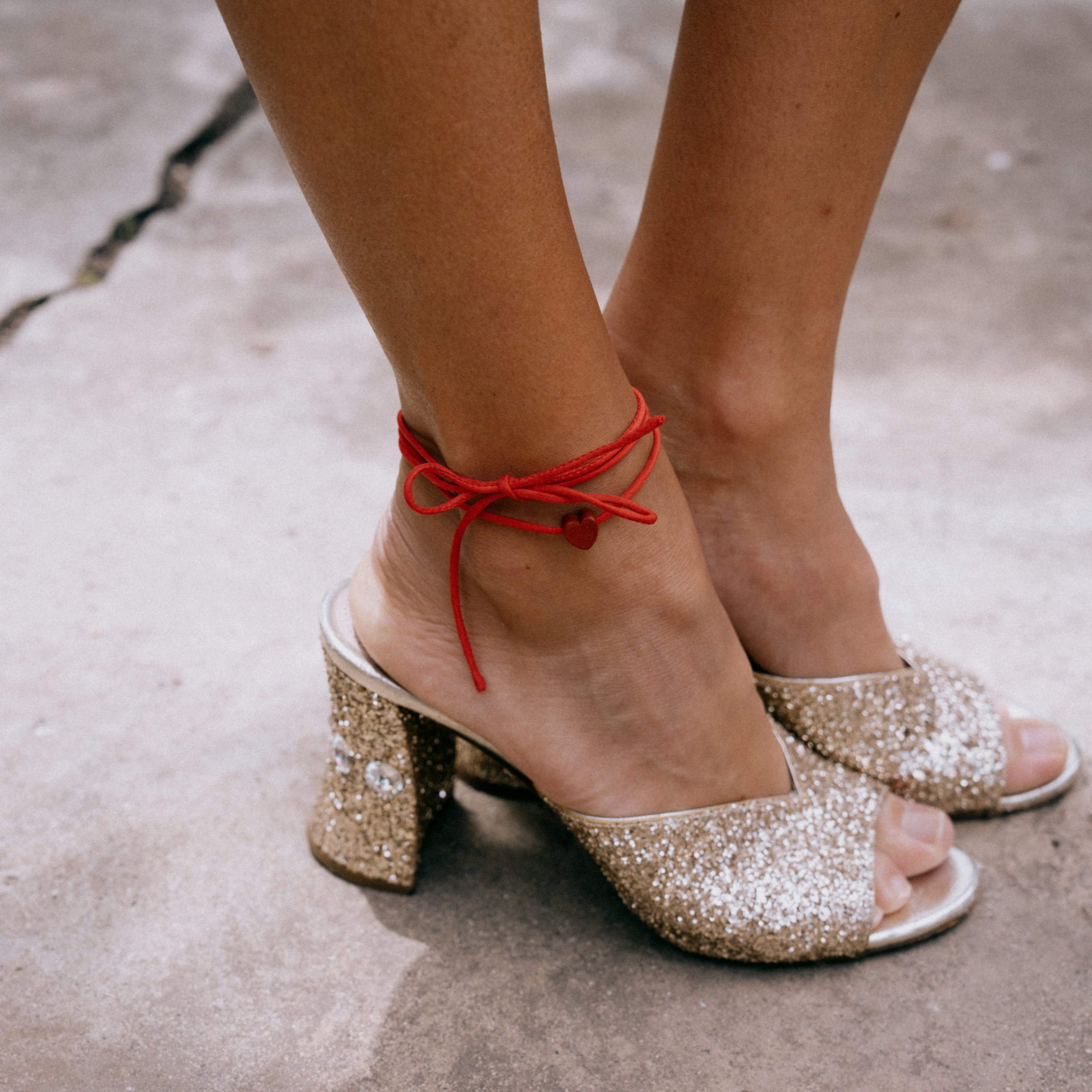 The Red Jasper Silk Rouleau