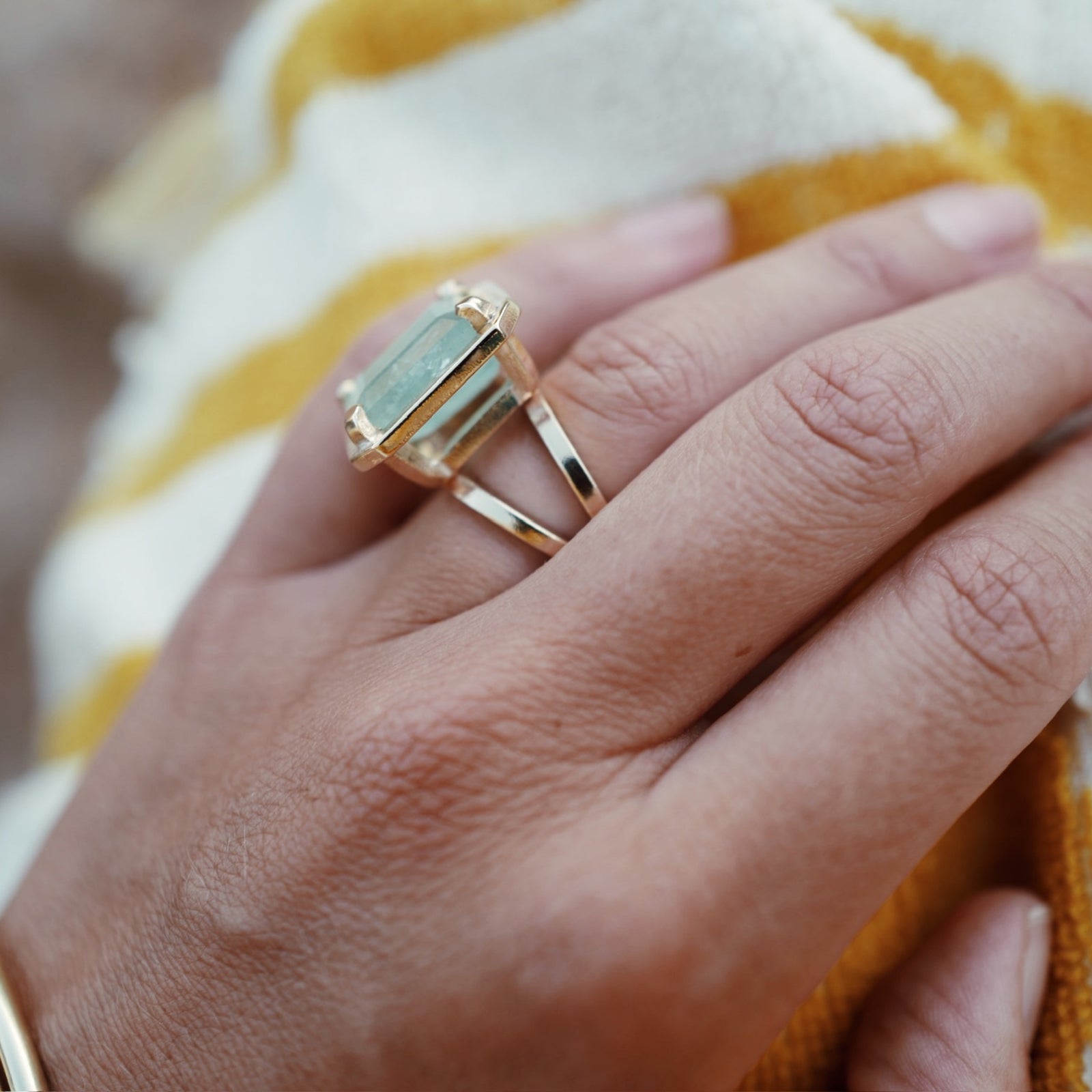ELDORA Gold Emerald Ring