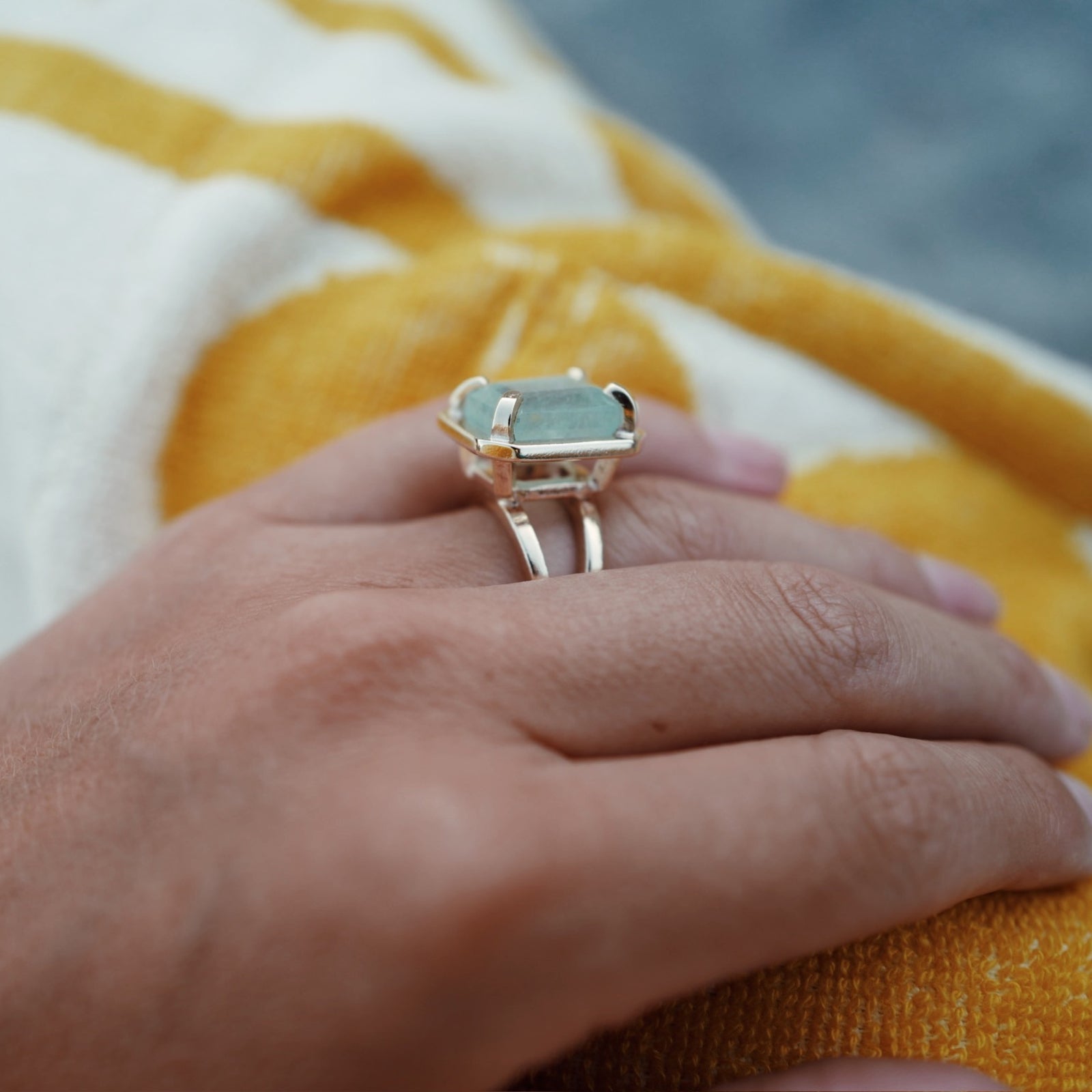 ELDORA Gold Emerald Ring