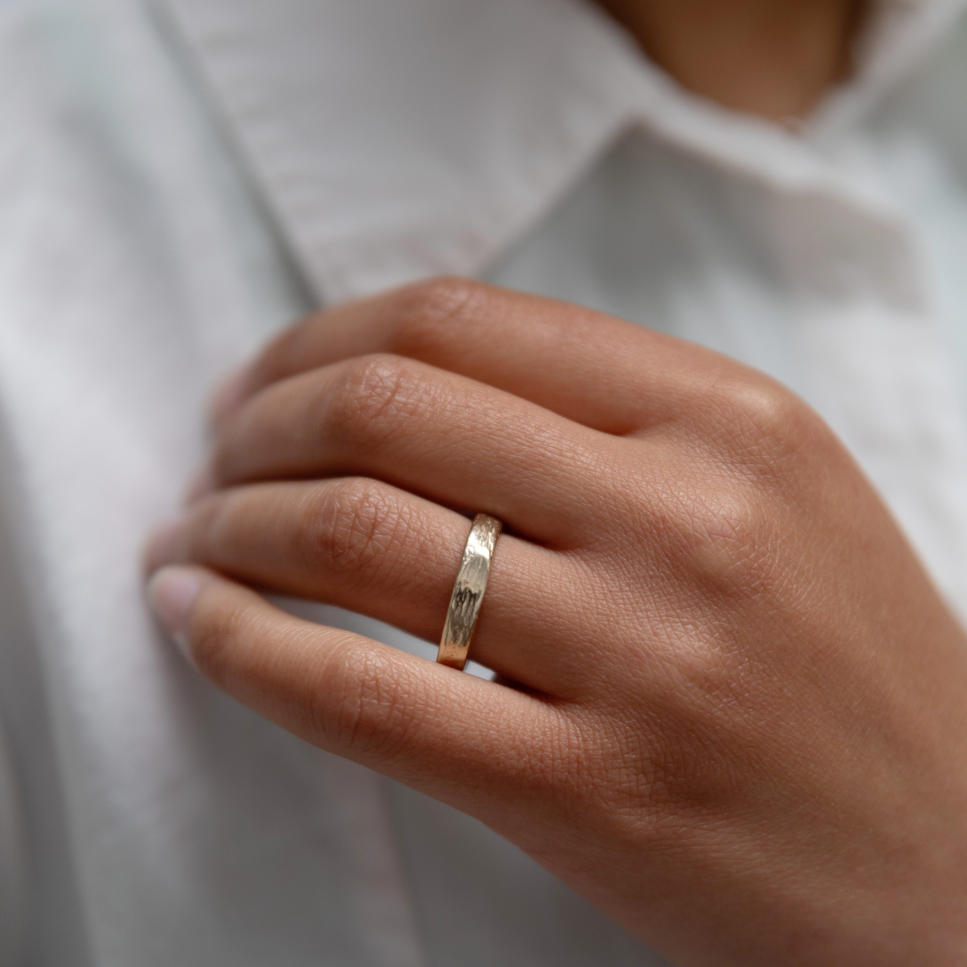 Ladies' 9ct Gold Midi Posey Ring