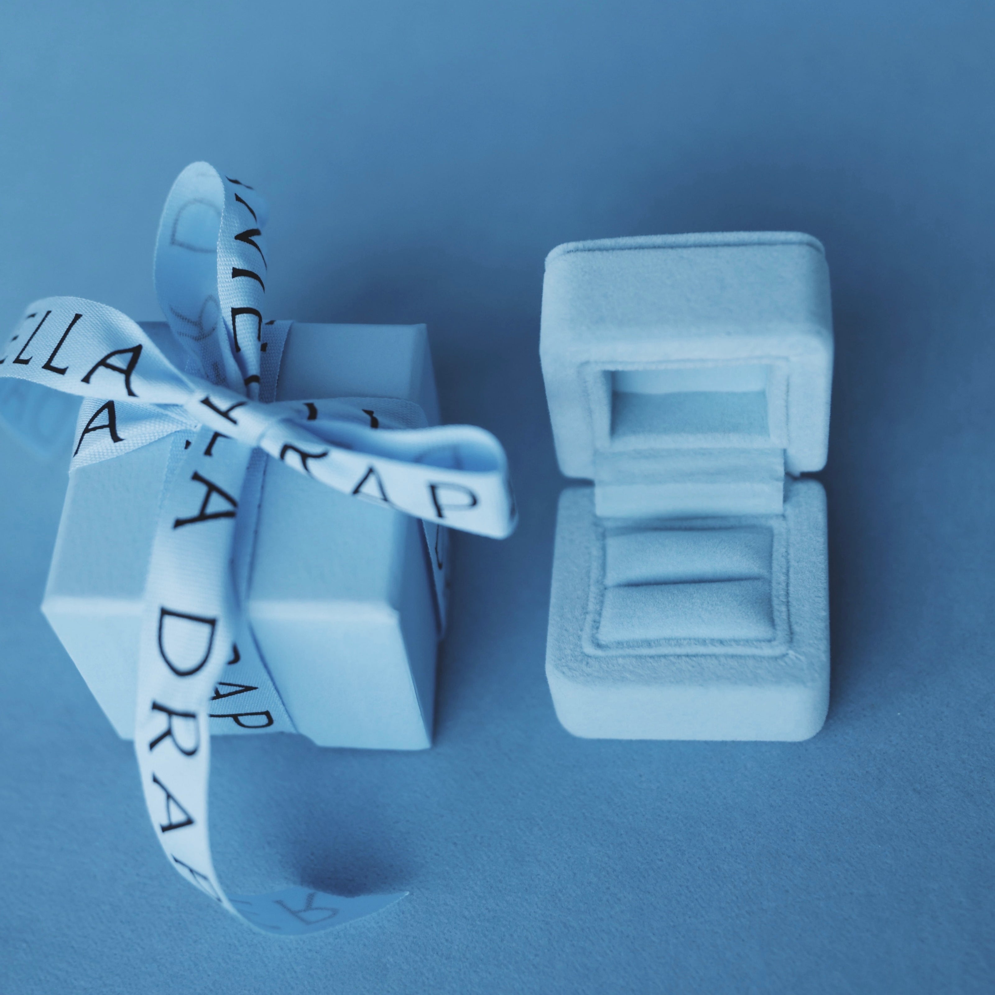 MARVINA Gold Zimbaqua Beryl & Aquamarine Hoop Earrings